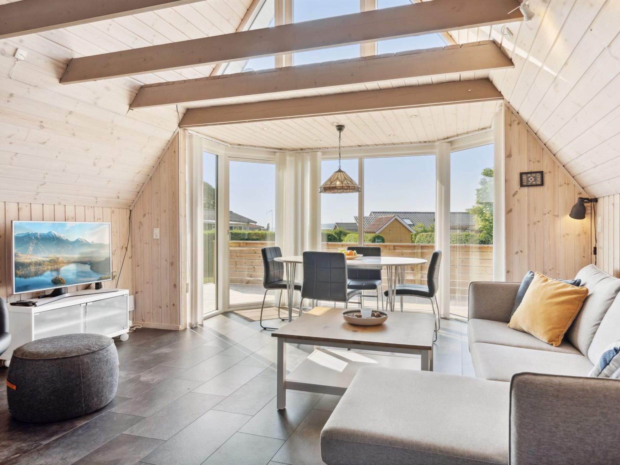 "Leve" - 200m from the sea-Binnen