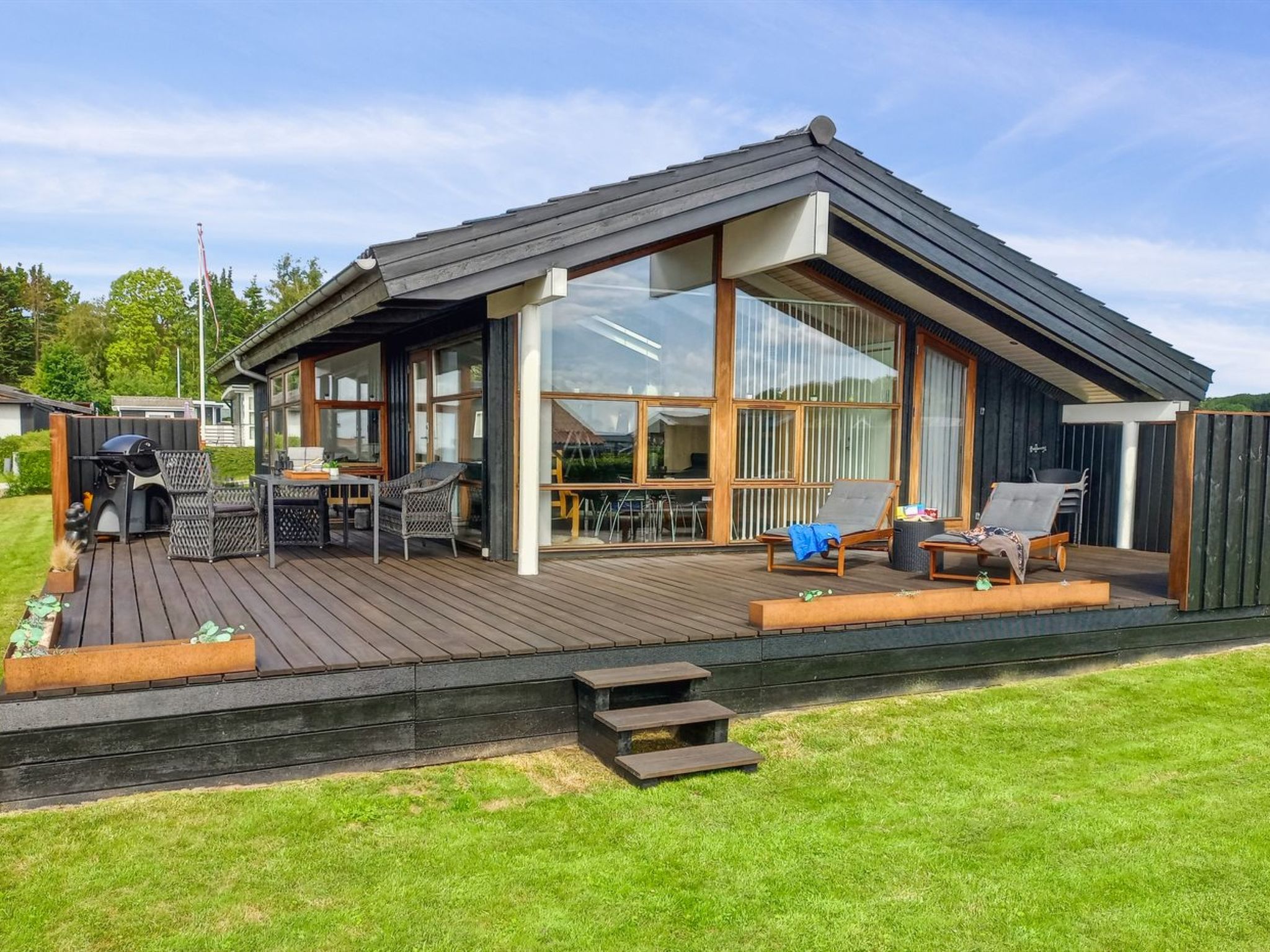 "Anniken" - 250m from the sea