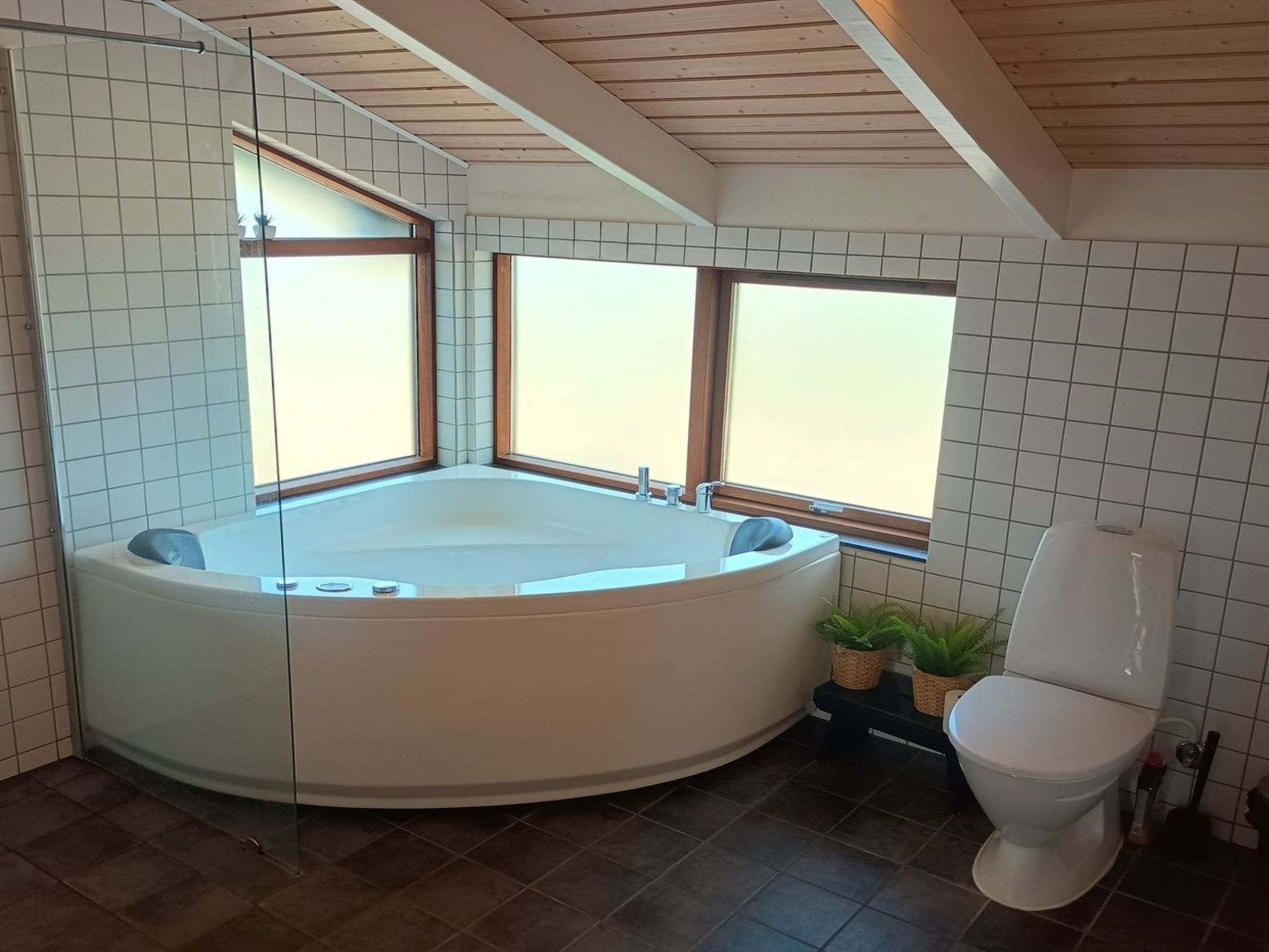 "Anniken" - 250m from the sea-Drinnen