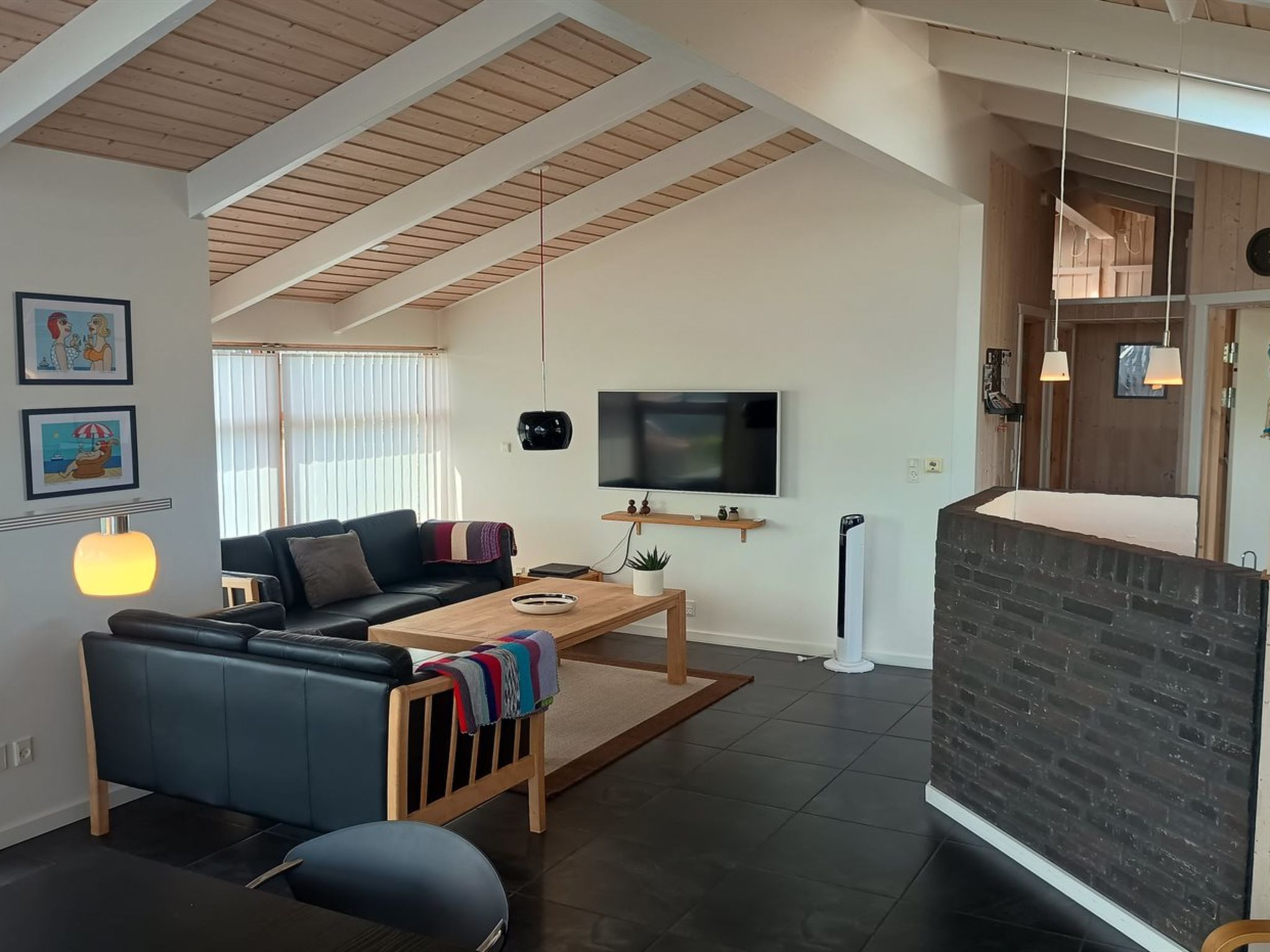 "Anniken" - 250m from the sea-Drinnen