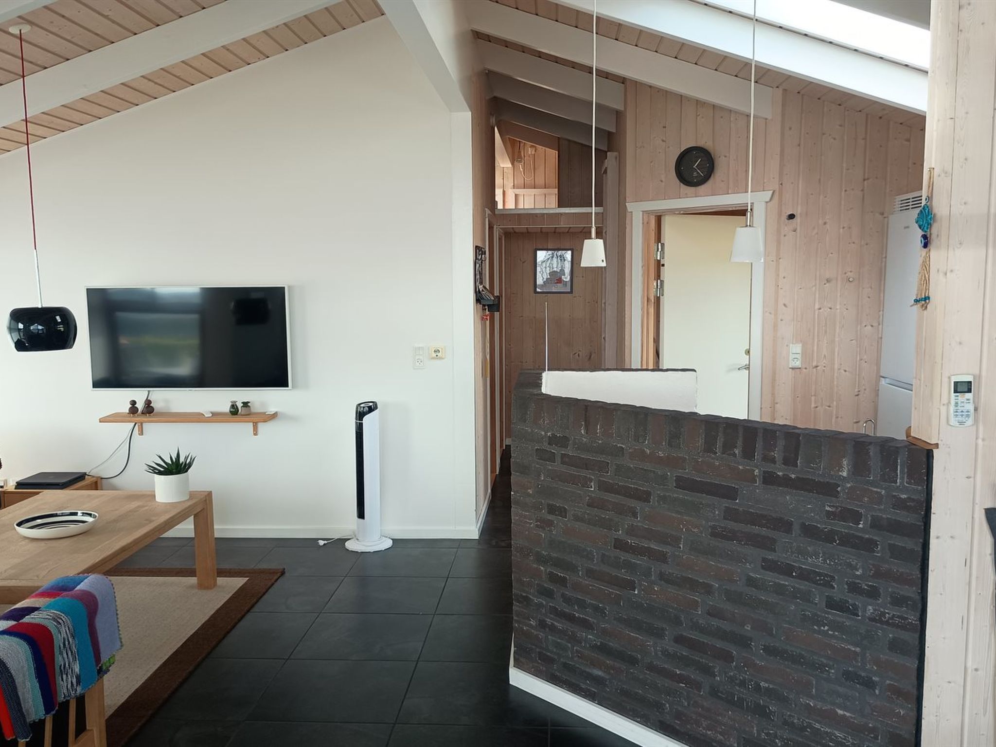 "Anniken" - 250m from the sea-Drinnen