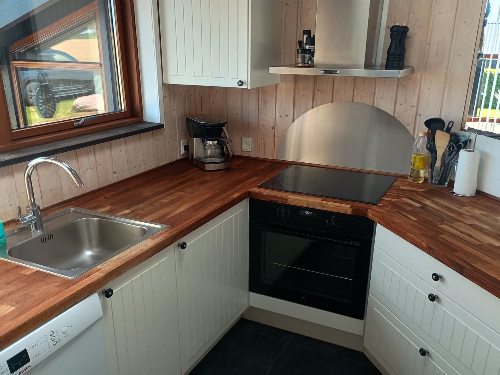 "Anniken" - 250m from the sea-Drinnen