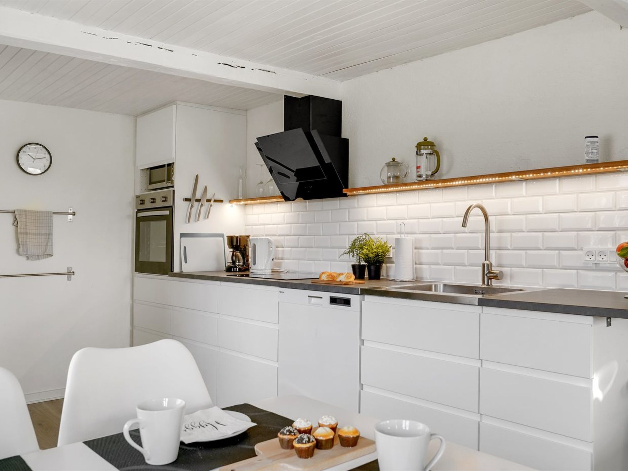 "Thessa" - 900m from the sea - Inside