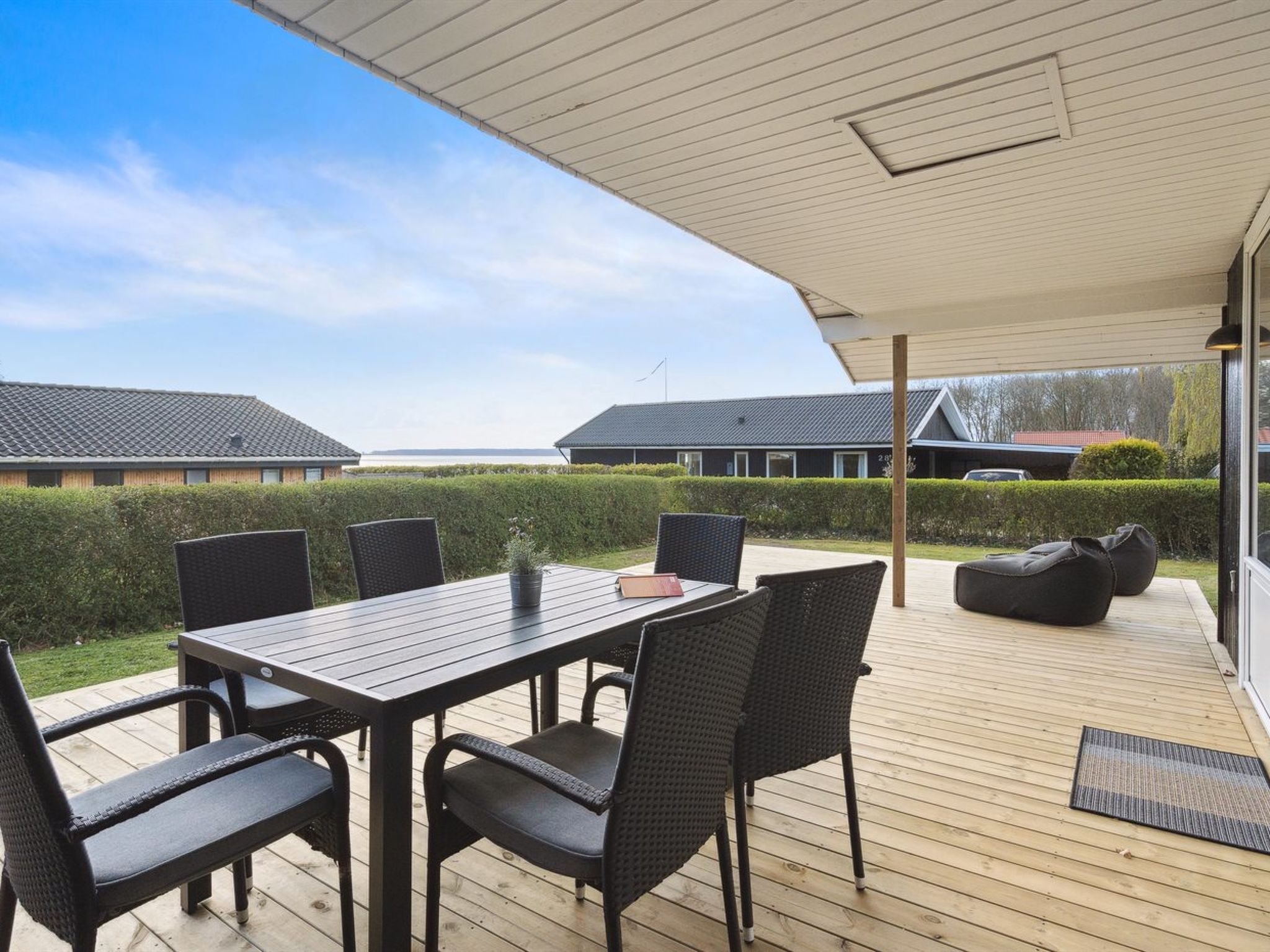 "Arnetta" - 150m from the sea - Outside