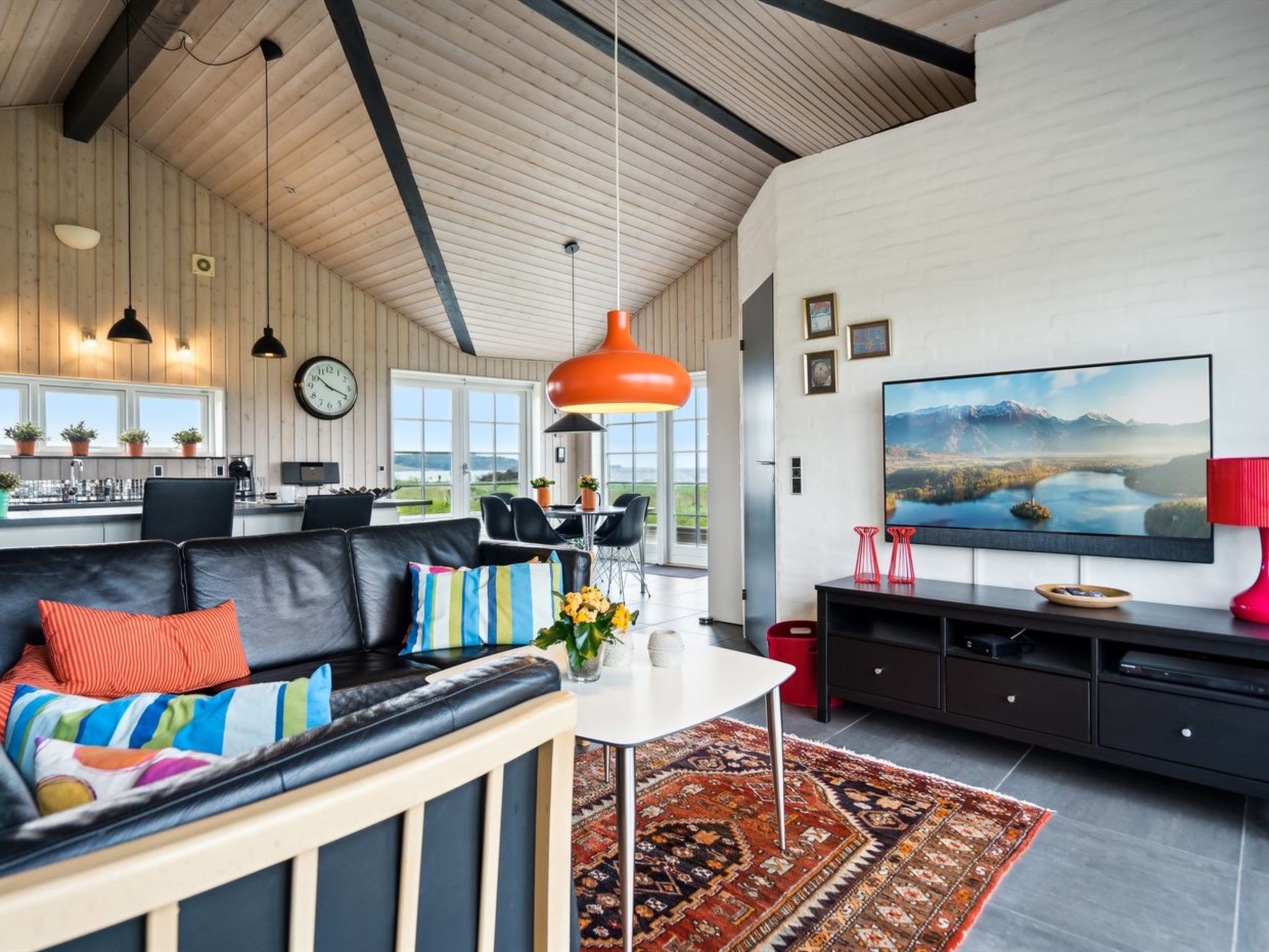 "Dory" - 30m from the sea - Binnen