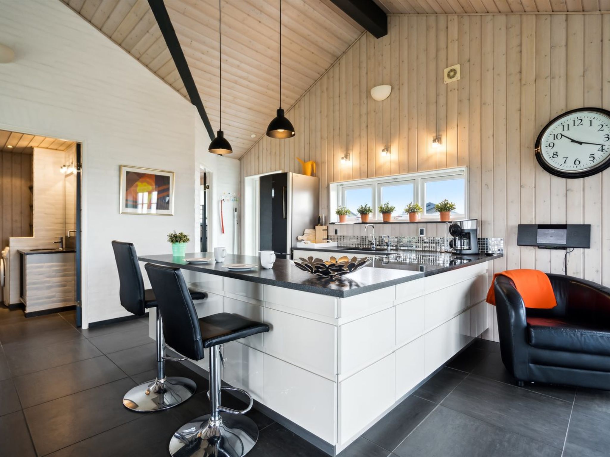 "Dory" - 30m from the sea - Binnen