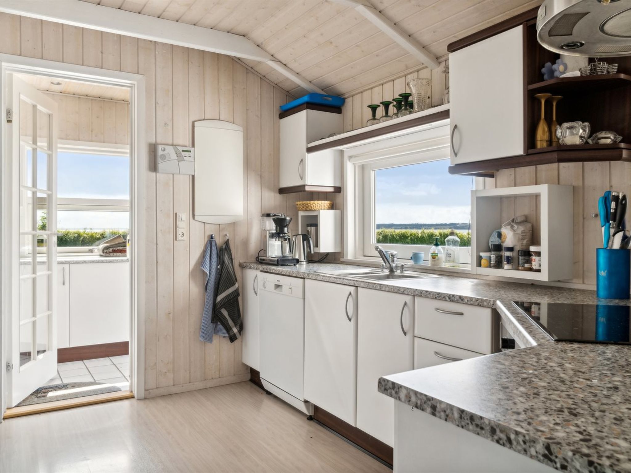 "Nahele" - 150m from the sea - Binnen