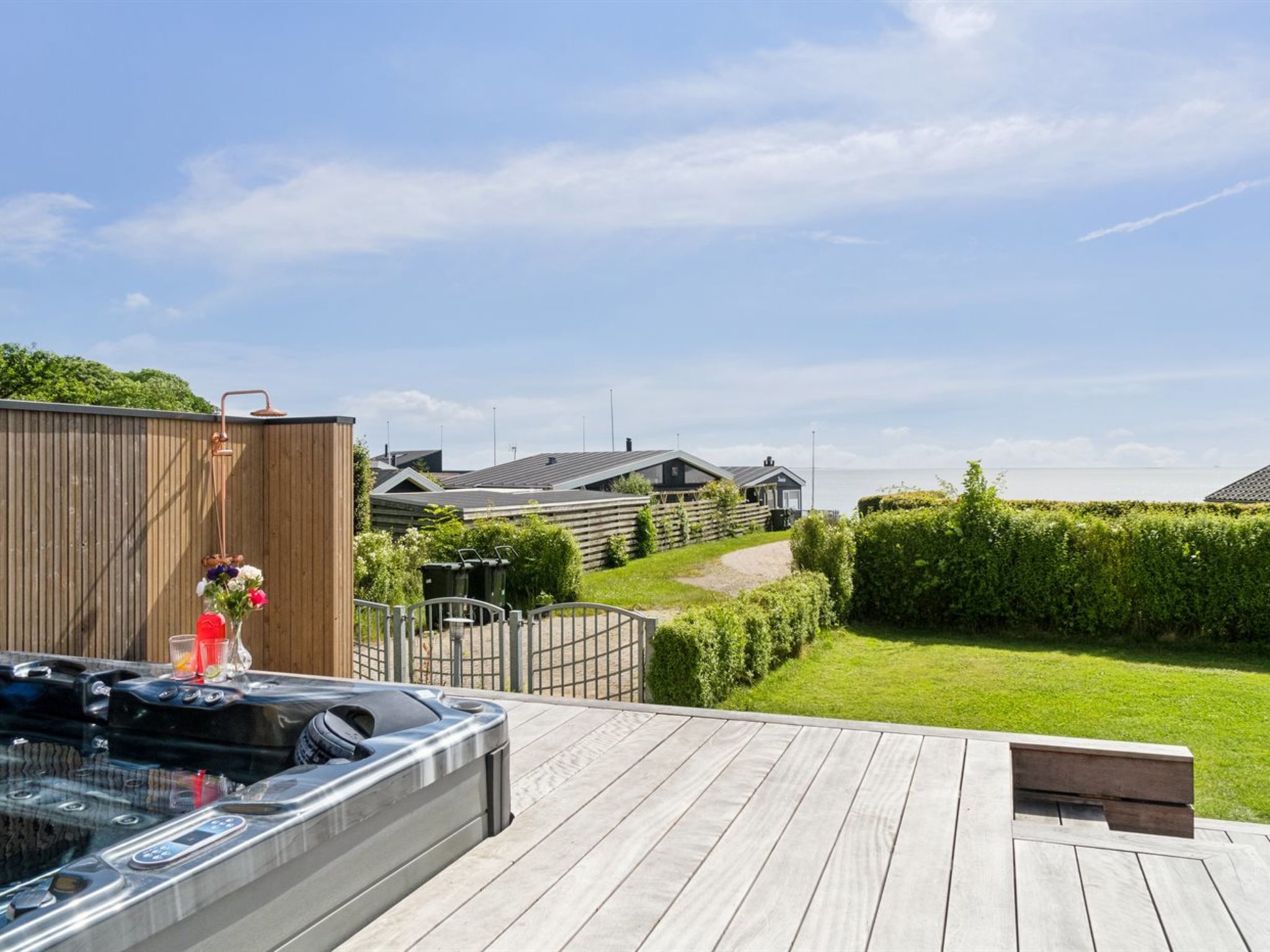 "Nahele" - 150m from the sea - Buiten