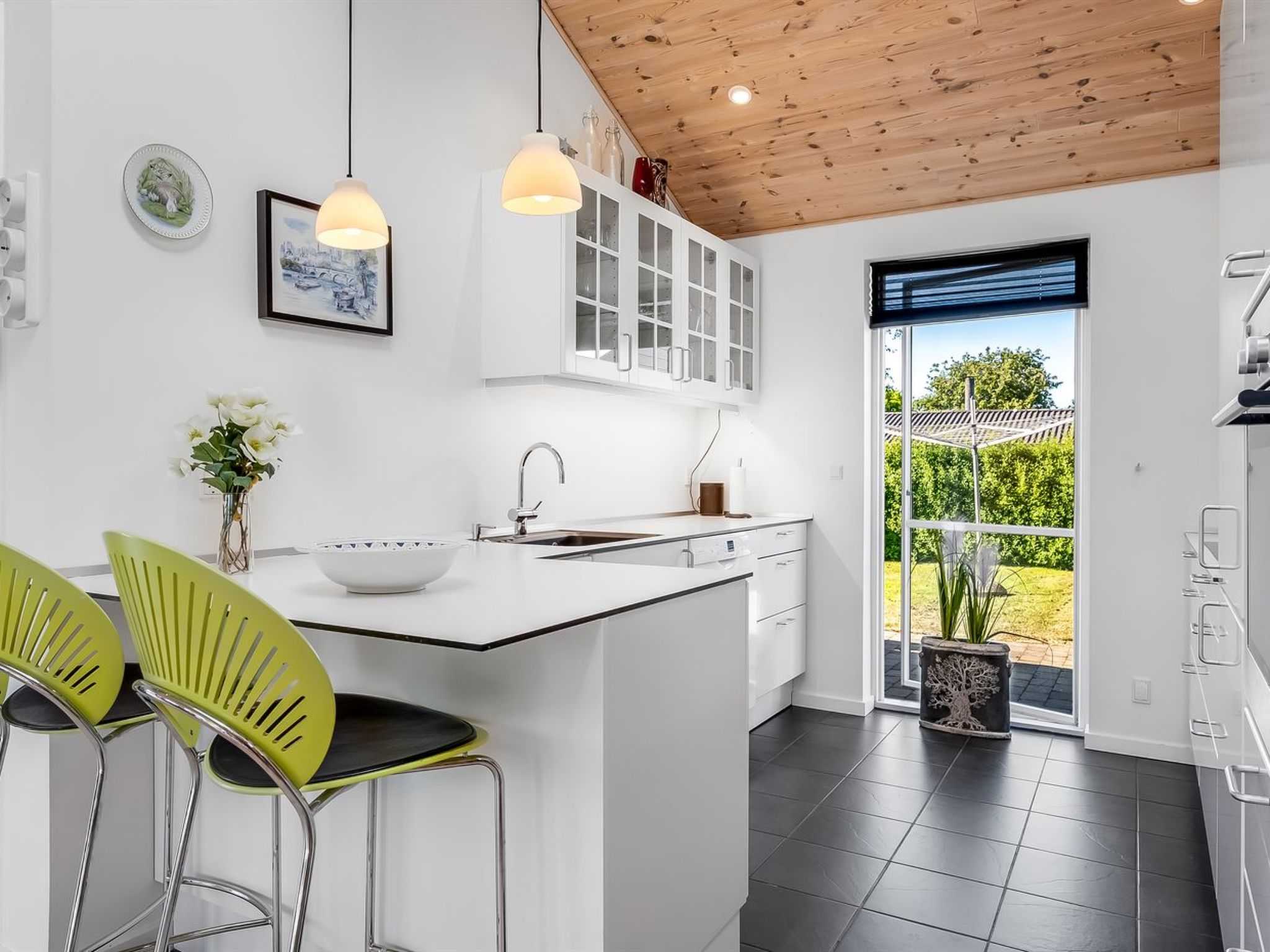 "Shania" - 300m from the sea-Drinnen