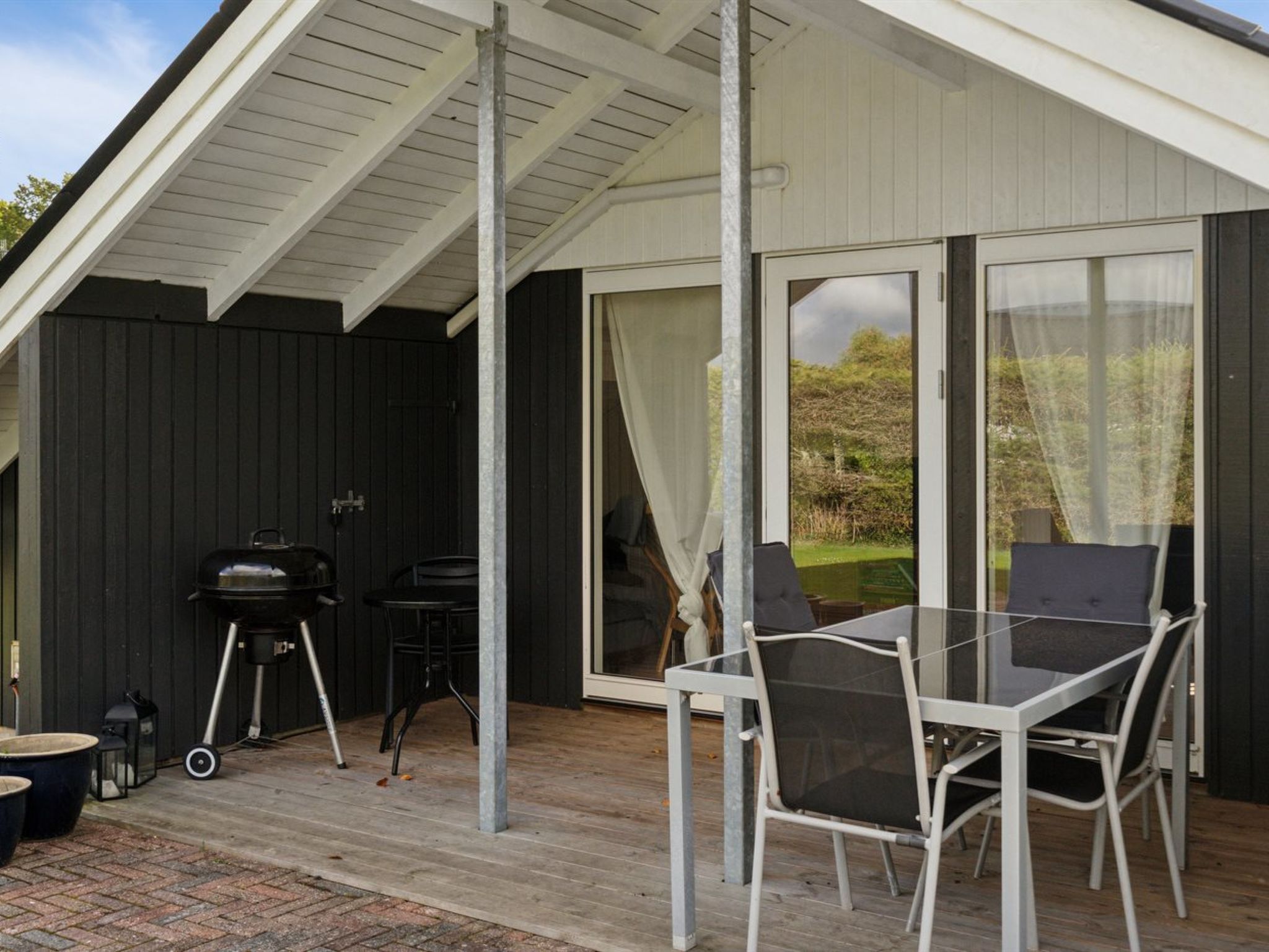 "Hannah" - 200m from the sea - Buiten