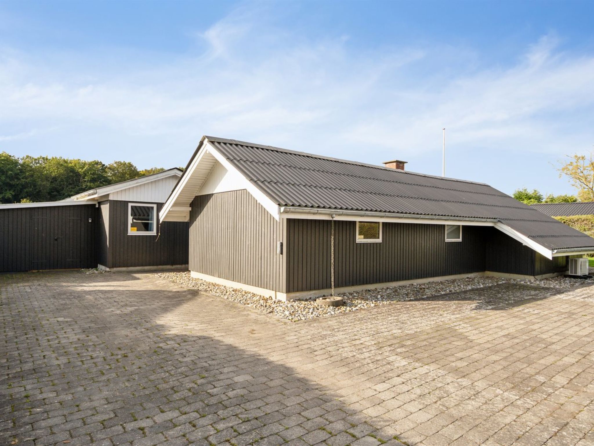 "Hannah" - 200m from the sea - Buiten