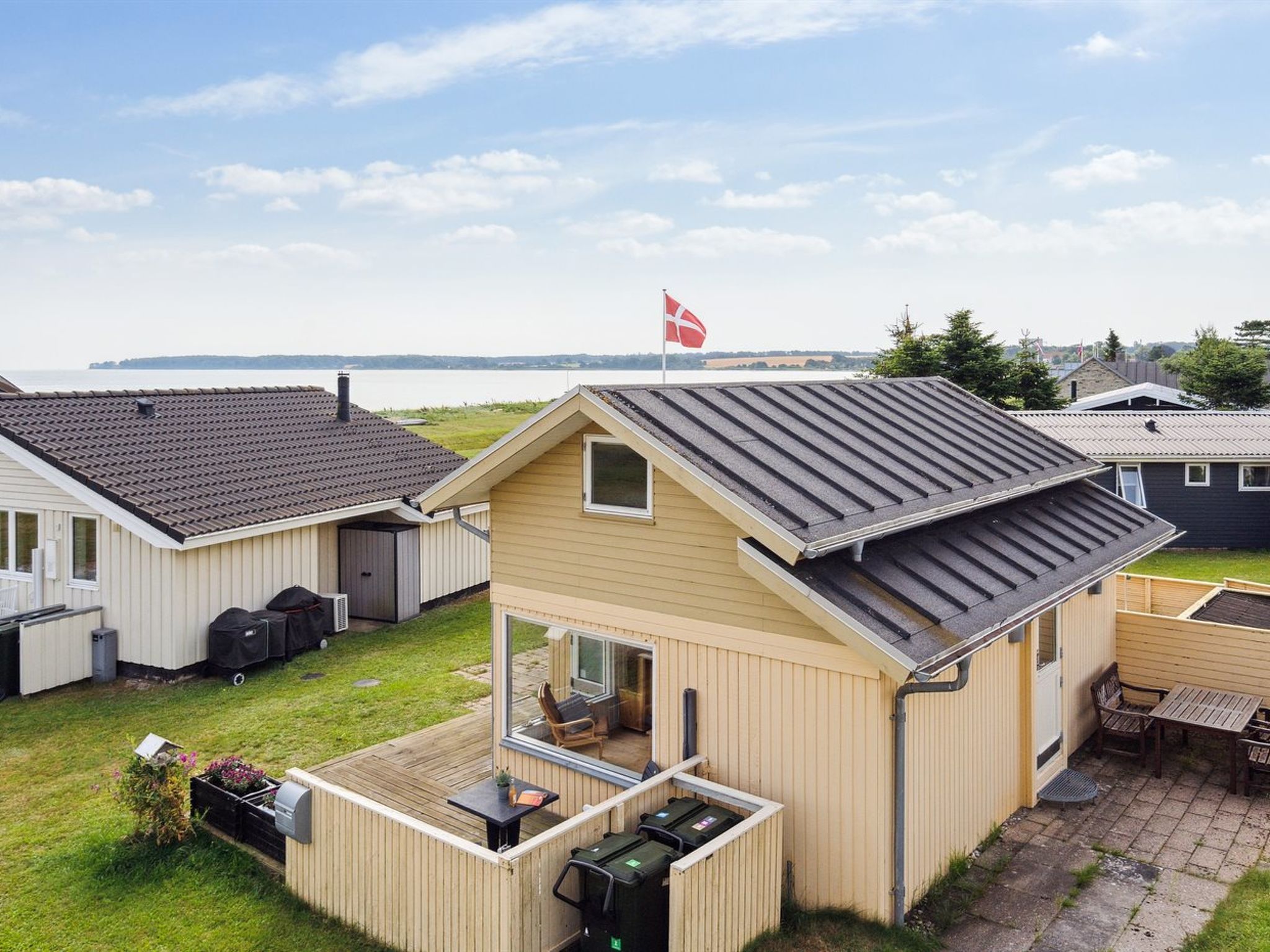 "Gudmar" - 75m from the sea