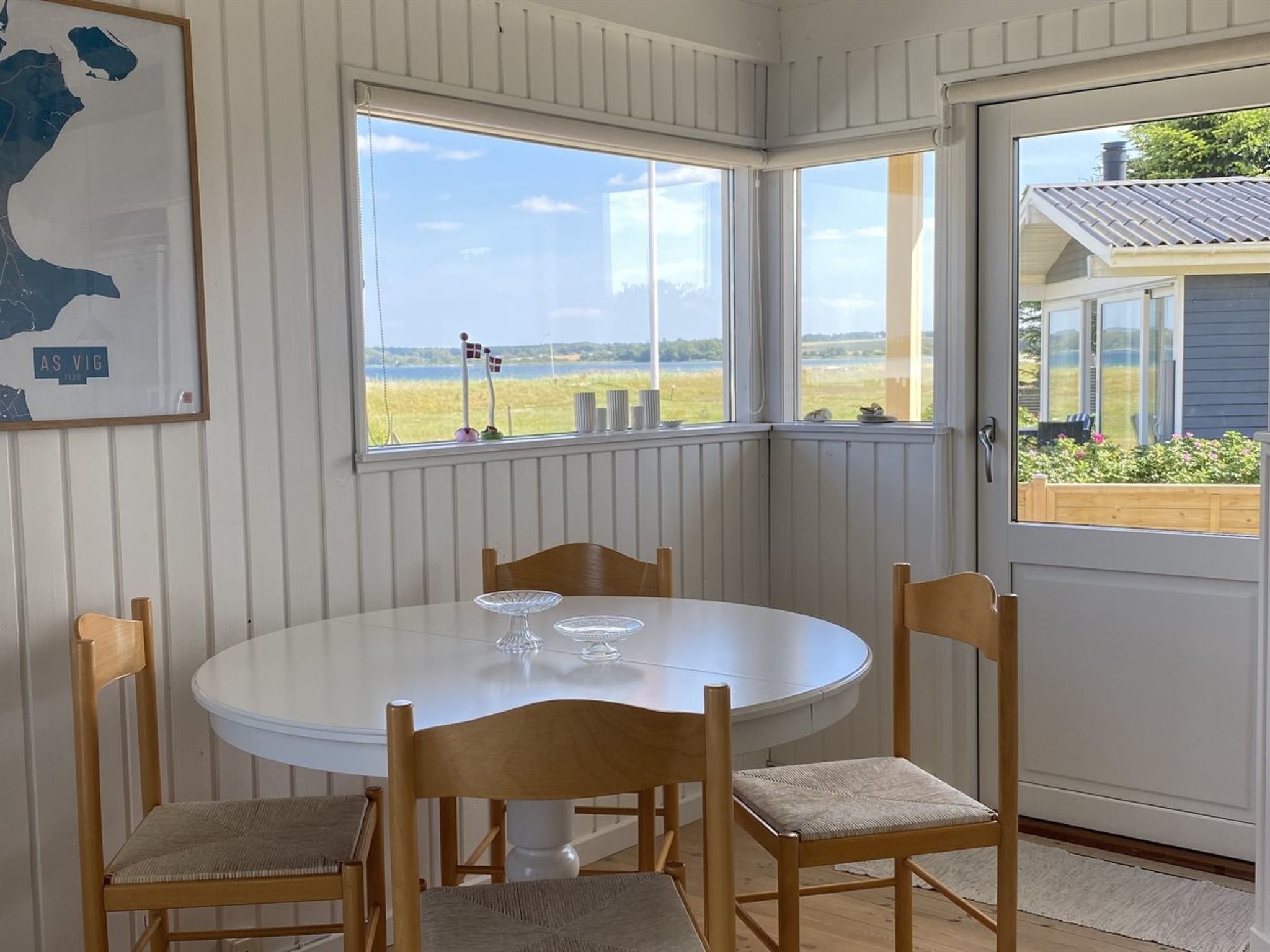 "Gudmar" - 75m from the sea-Binnen