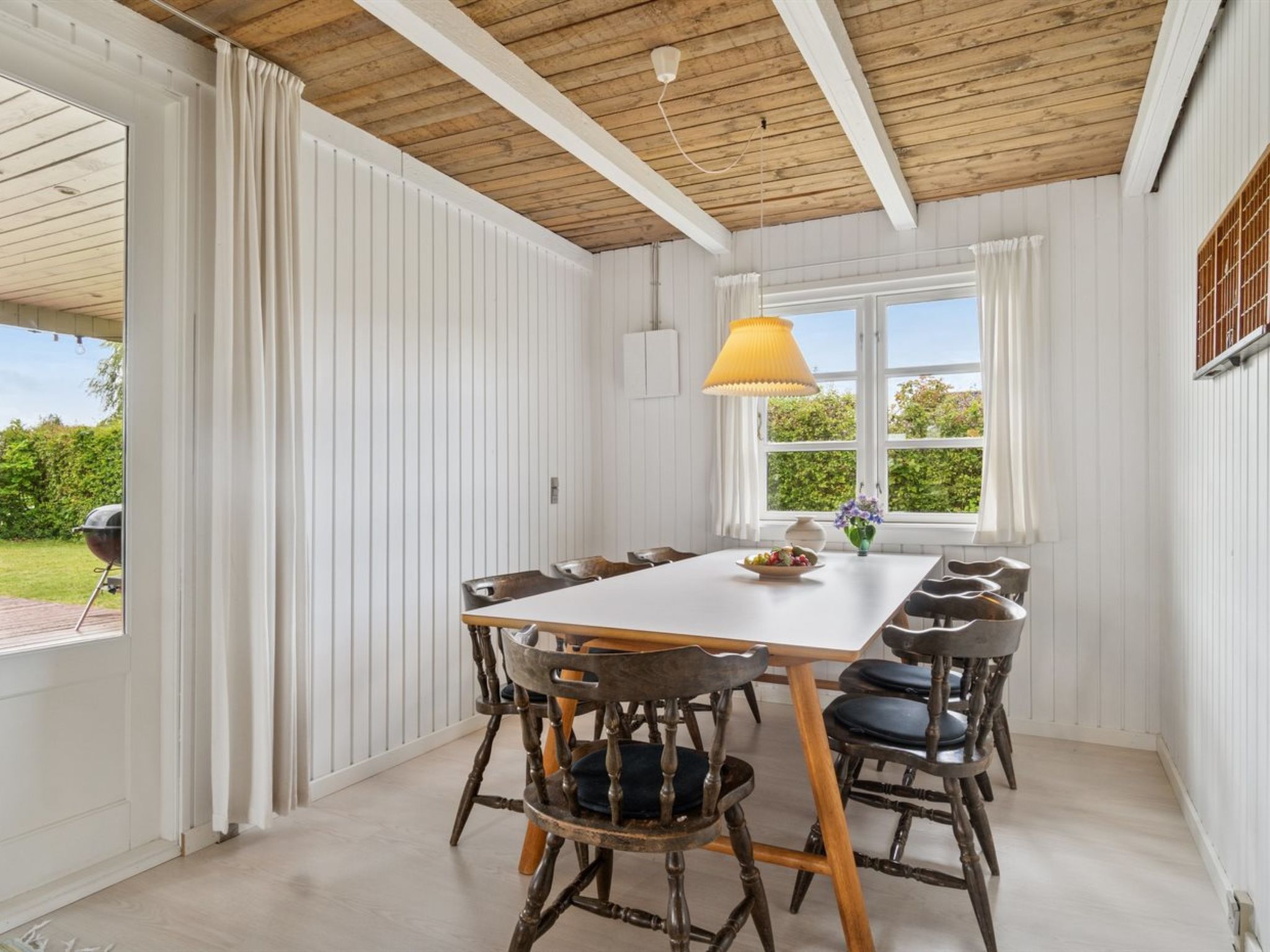 "Bjarni" - 180m from the sea-Binnen