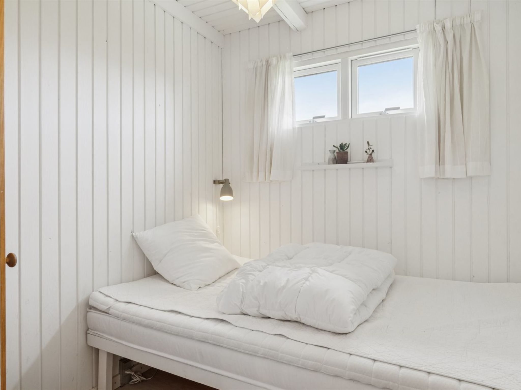 "Bjarni" - 180m from the sea-Binnen