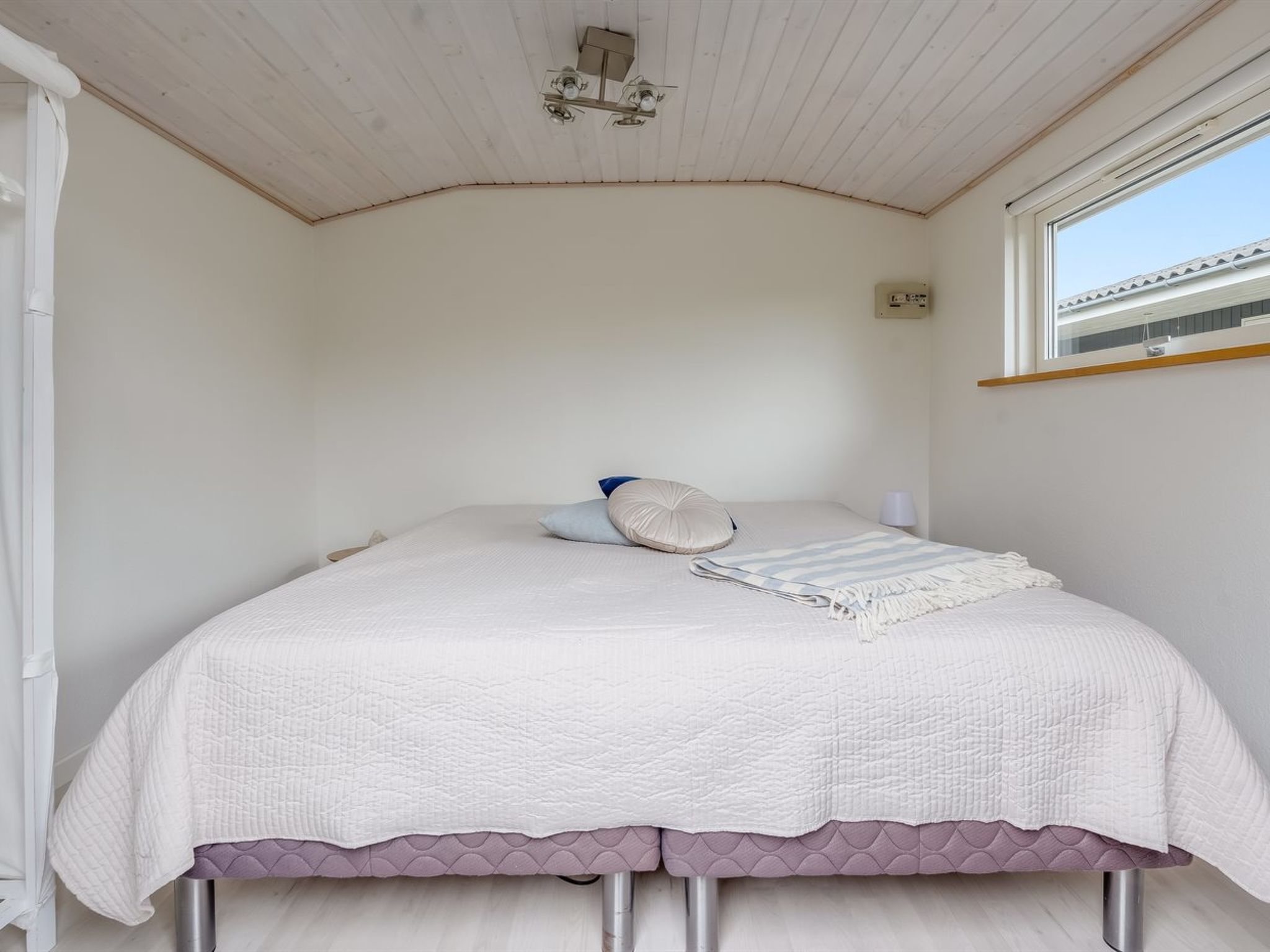 "Sampsa" - 350m from the sea - Binnen