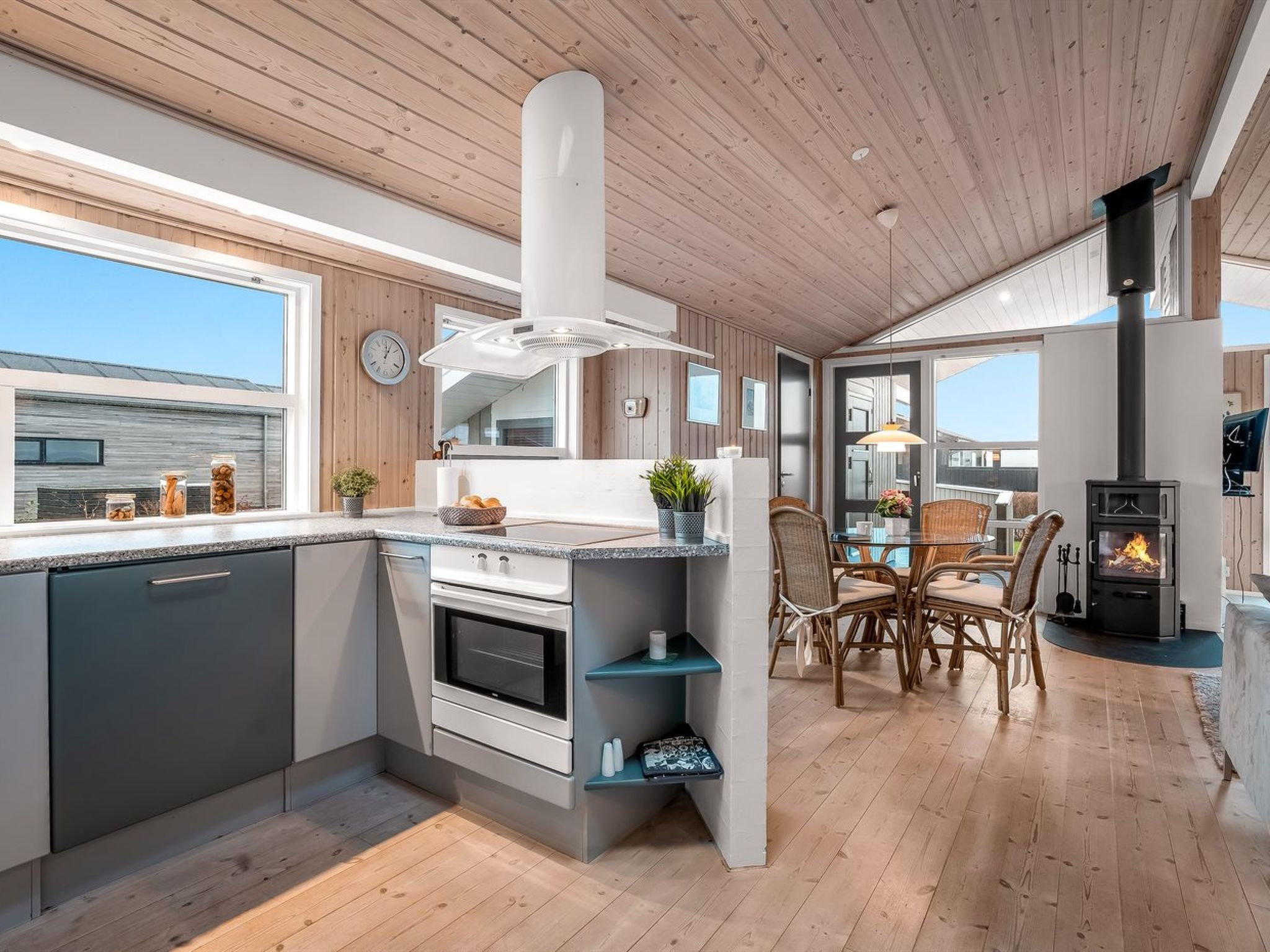"Lien" - 100m from the sea - Drinnen