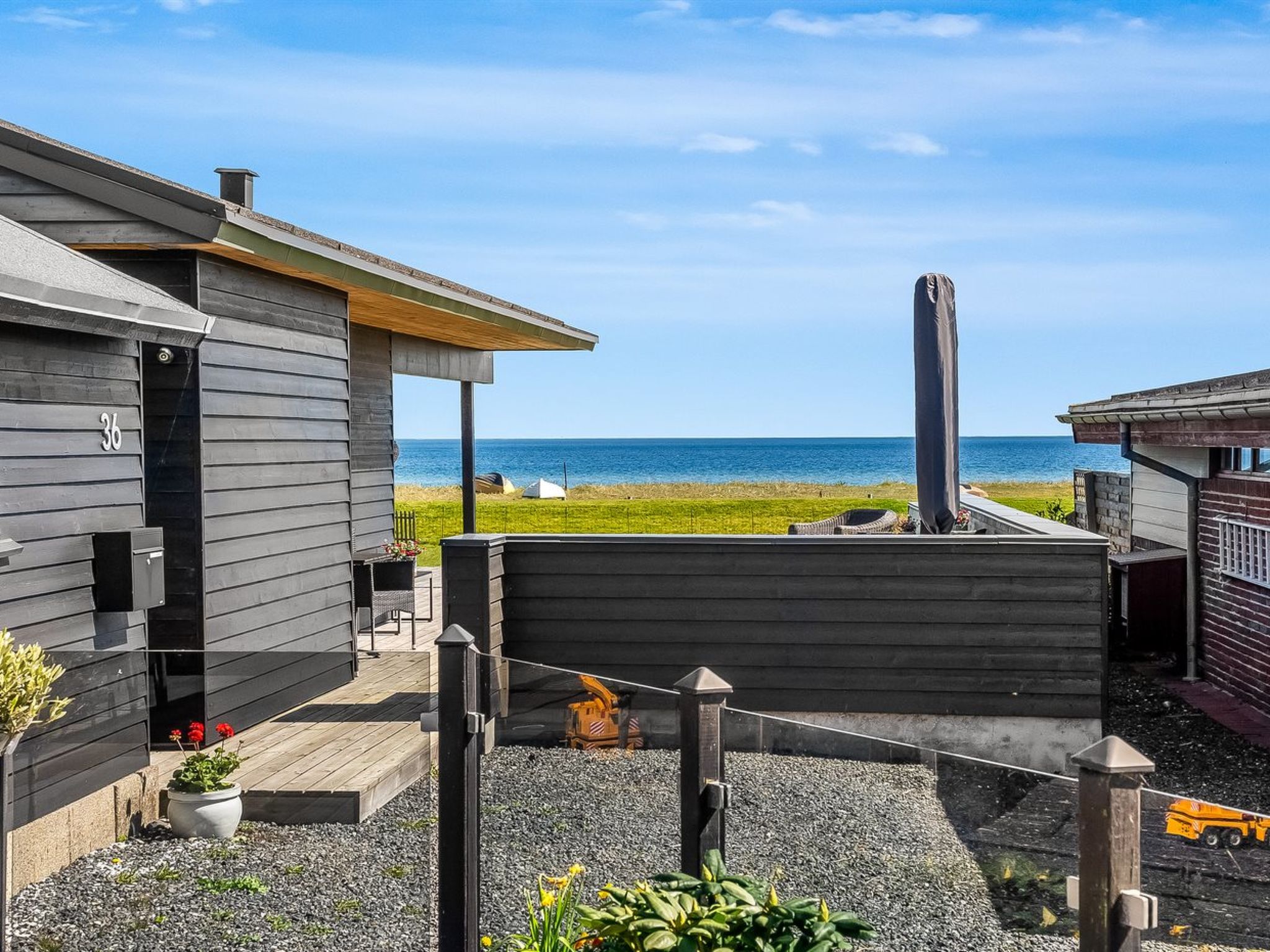 "Vaska" - 75m from the sea - Buiten