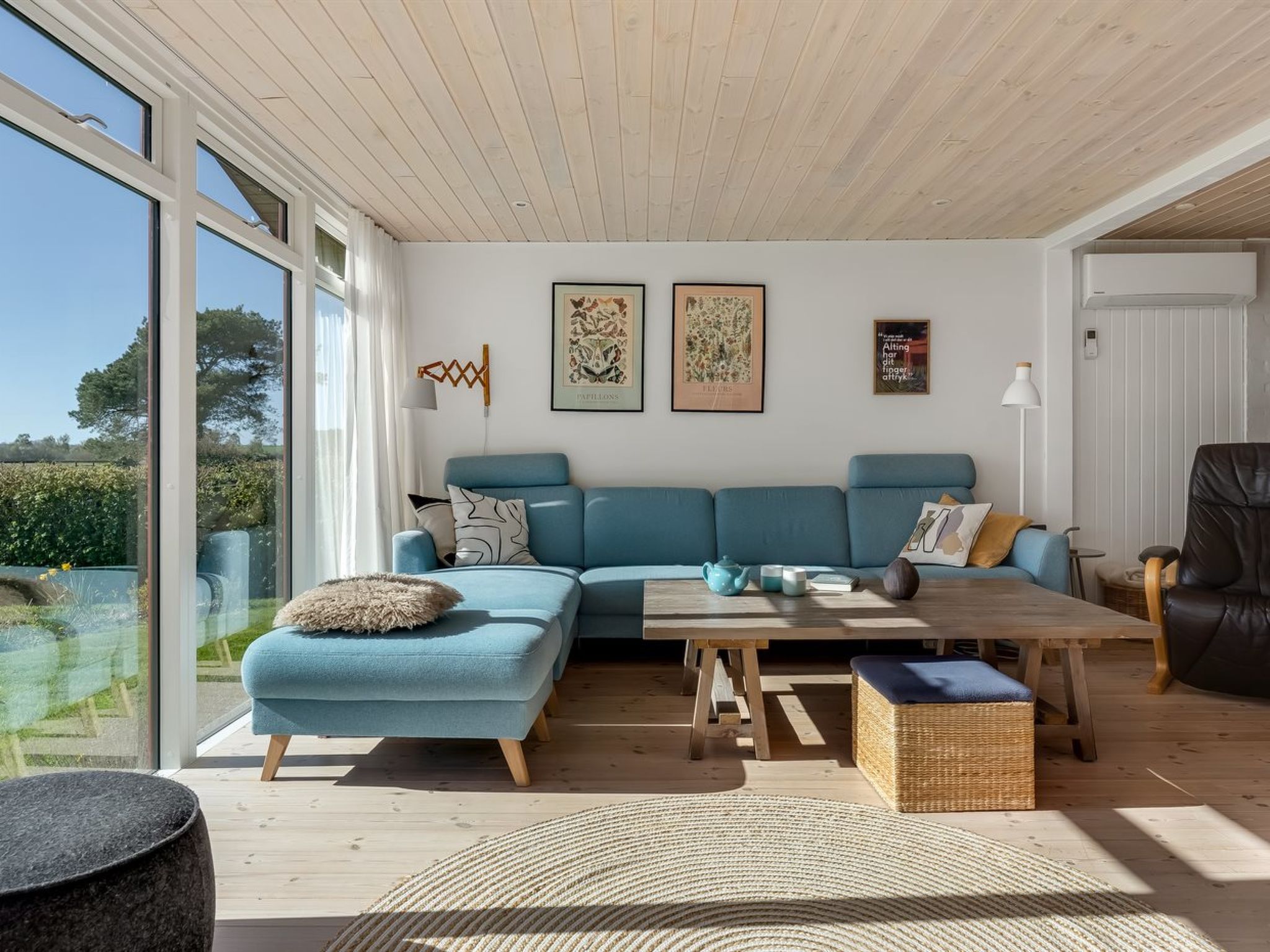 "Sinnika" - 550m from the sea - Binnen