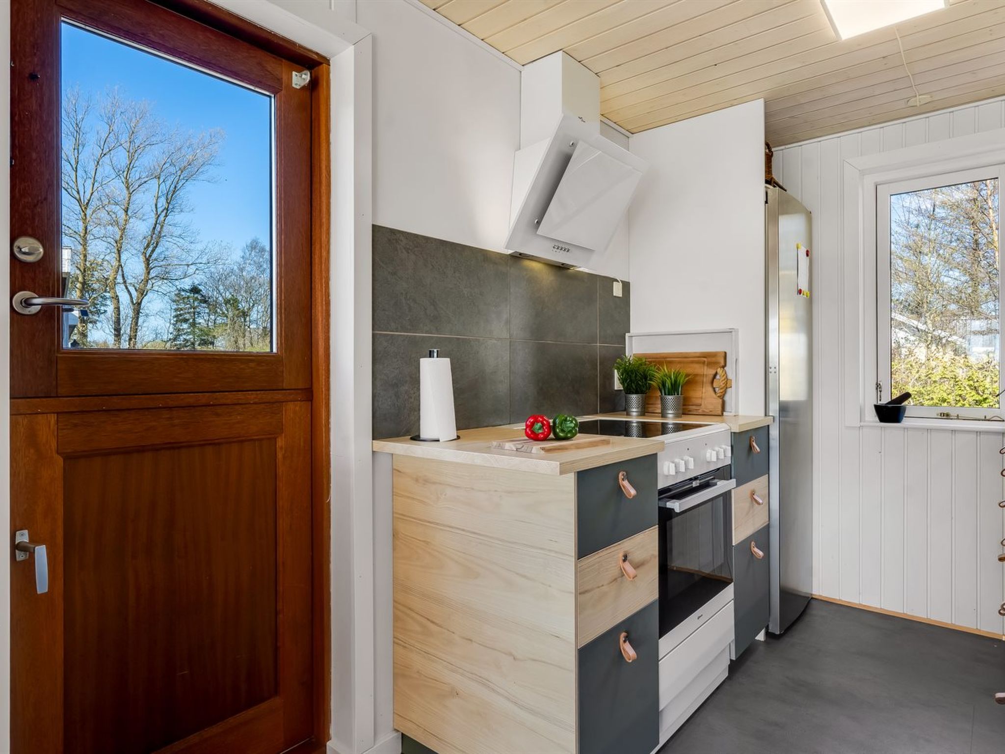 "Sinnika" - 550m from the sea - Binnen