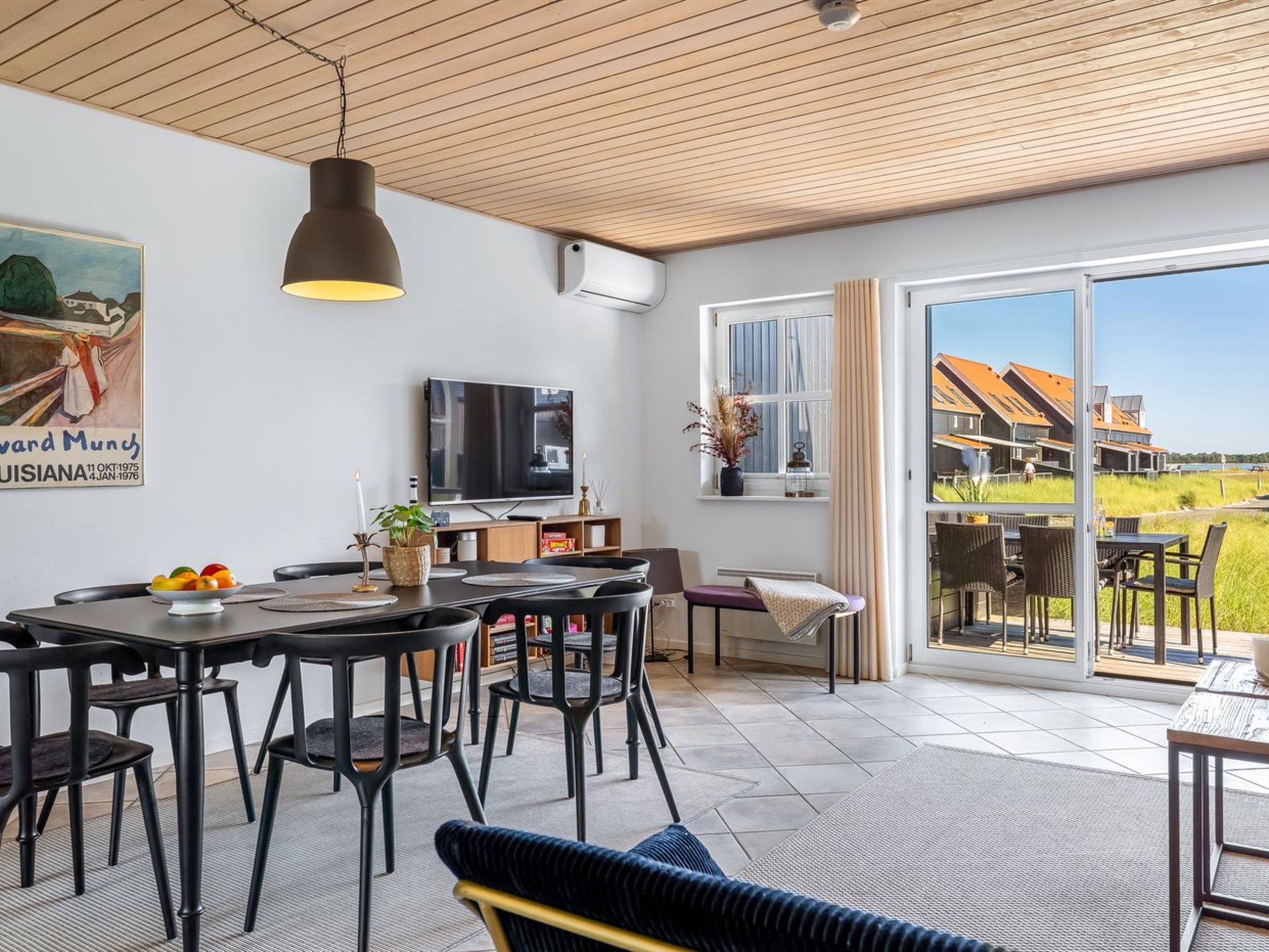 "Alli" - 100m from the sea - Inside