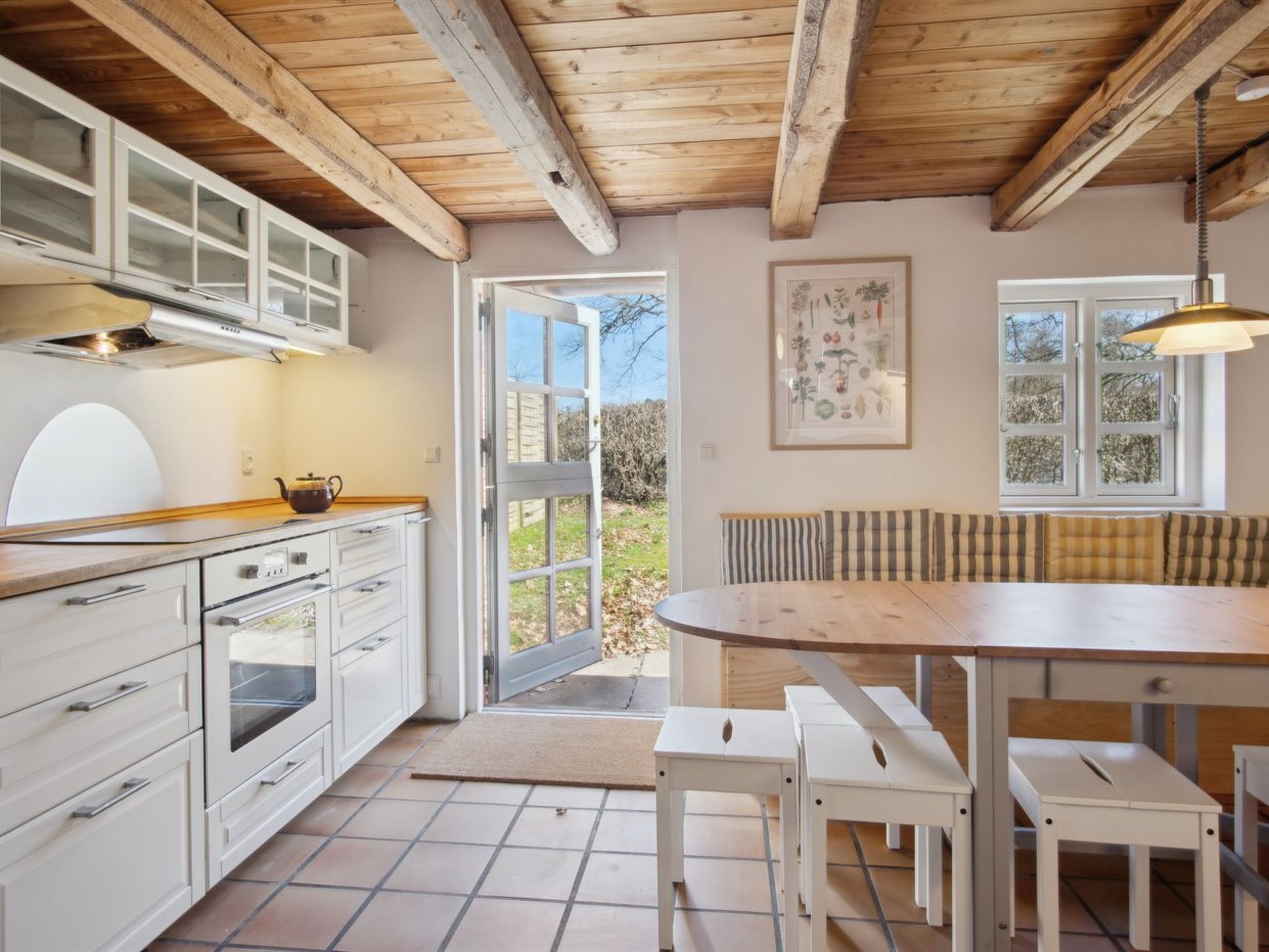 "Elisabetha" - 16km from the sea - Binnen