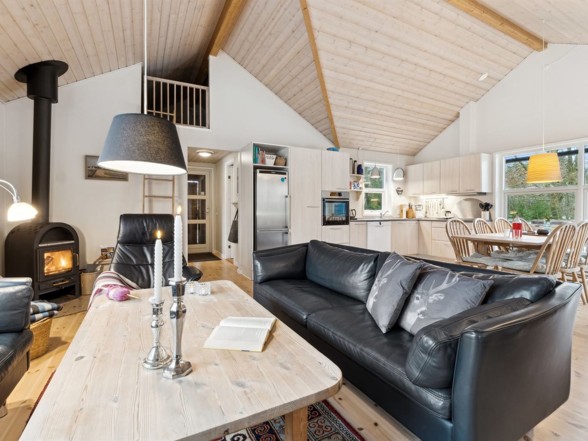 "Tomine" - 80km from the sea-Binnen