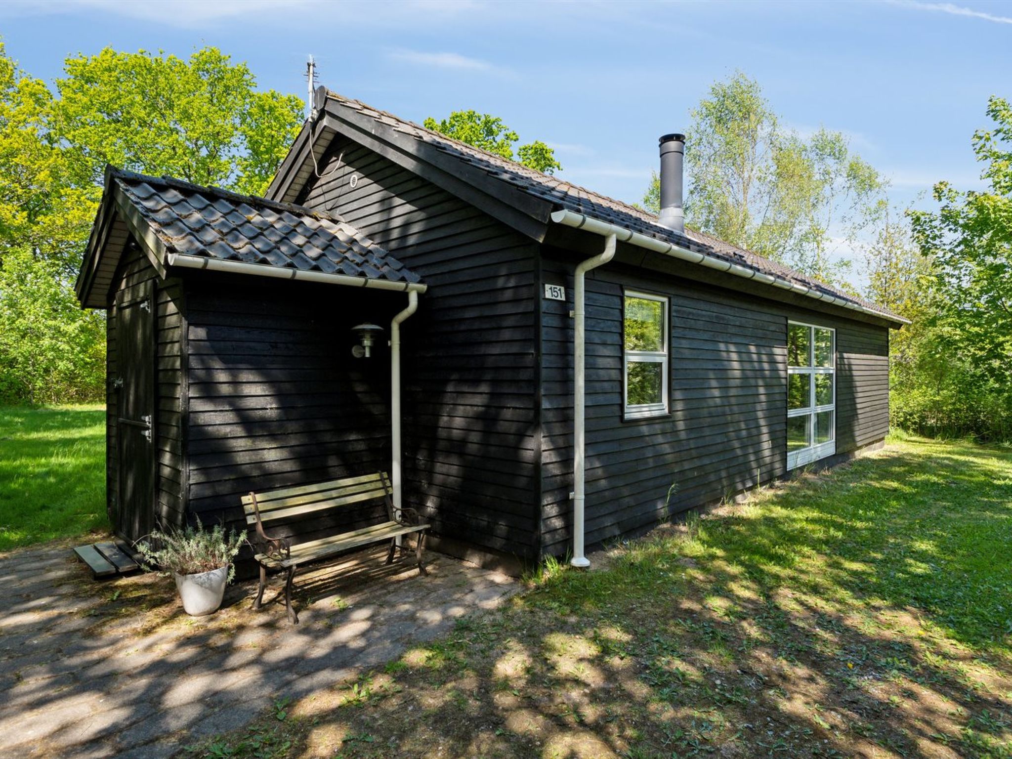 "Tomine" - 80km from the sea-Buiten