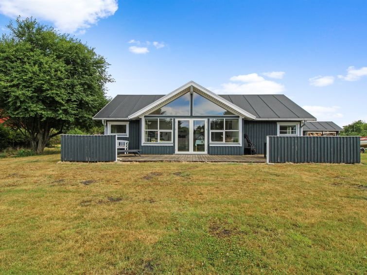 Search and Stay destination Vemb, Denmark from . "Daina" - 400m to the inlet in Western Jutland