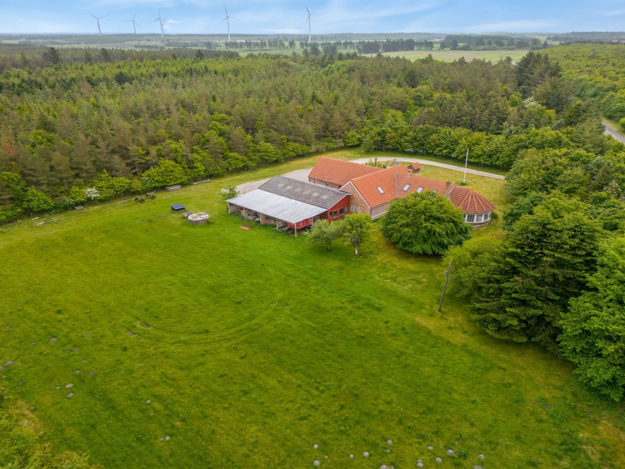 "Wilmar" - 1km to the fjord-Buiten