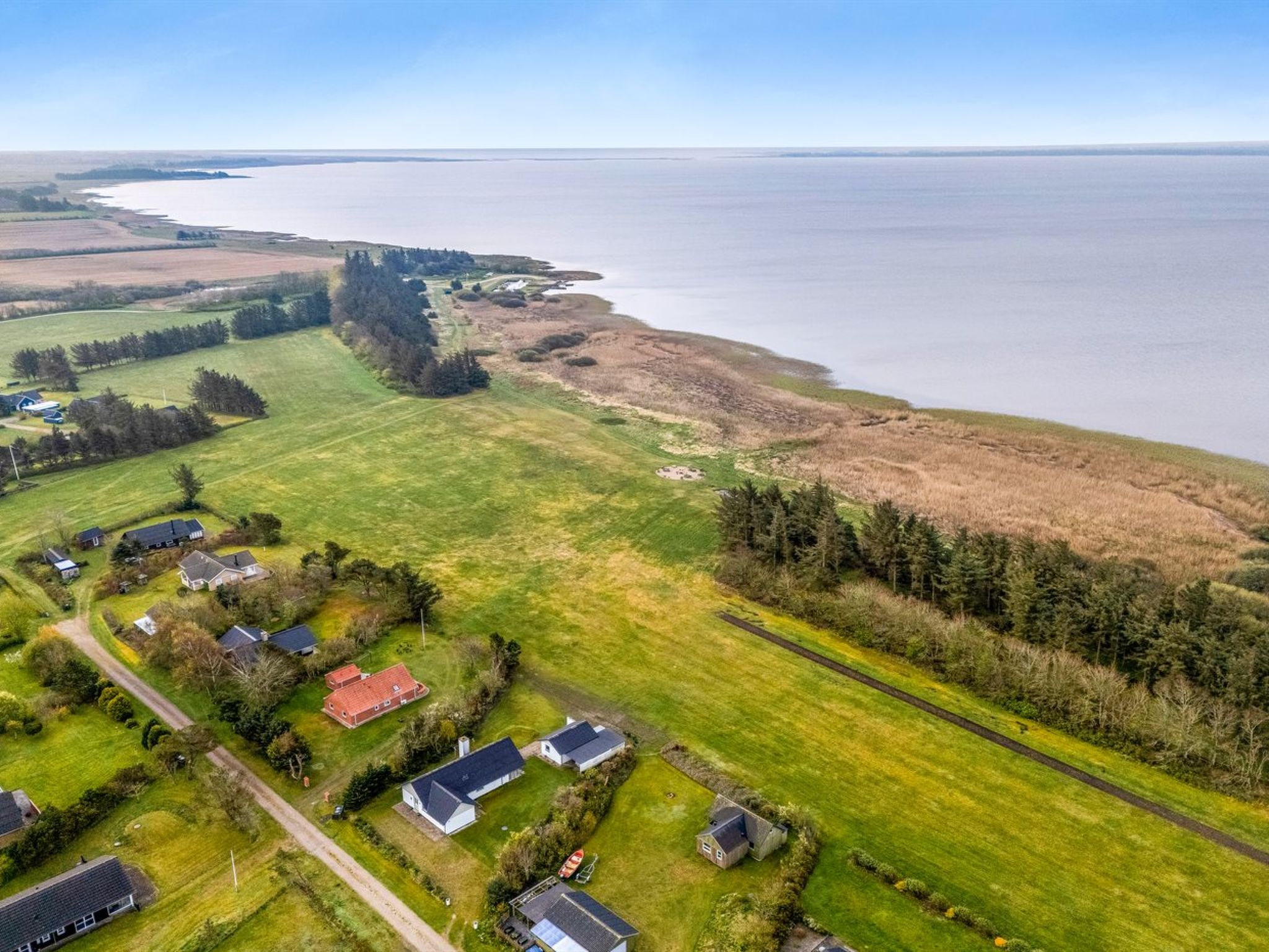 "Moreen" - 200m to the fjord-Buiten