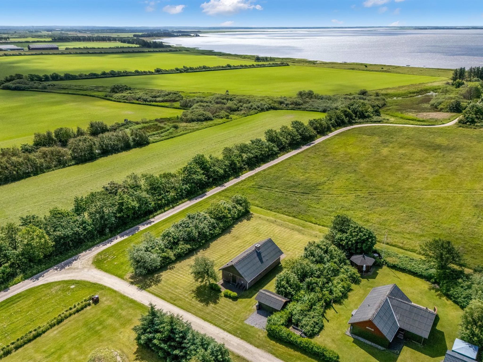 "Arlin" - 380m to the fjord - Buiten