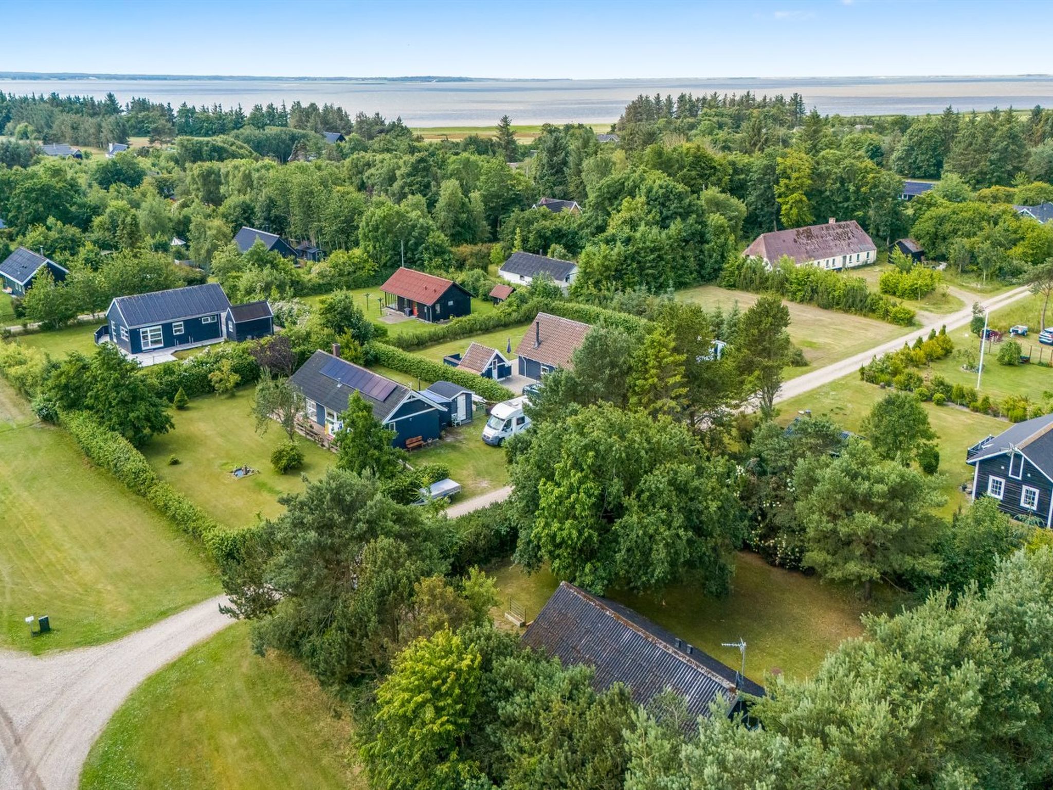 "Yarla" - 500m to the inlet-Buiten