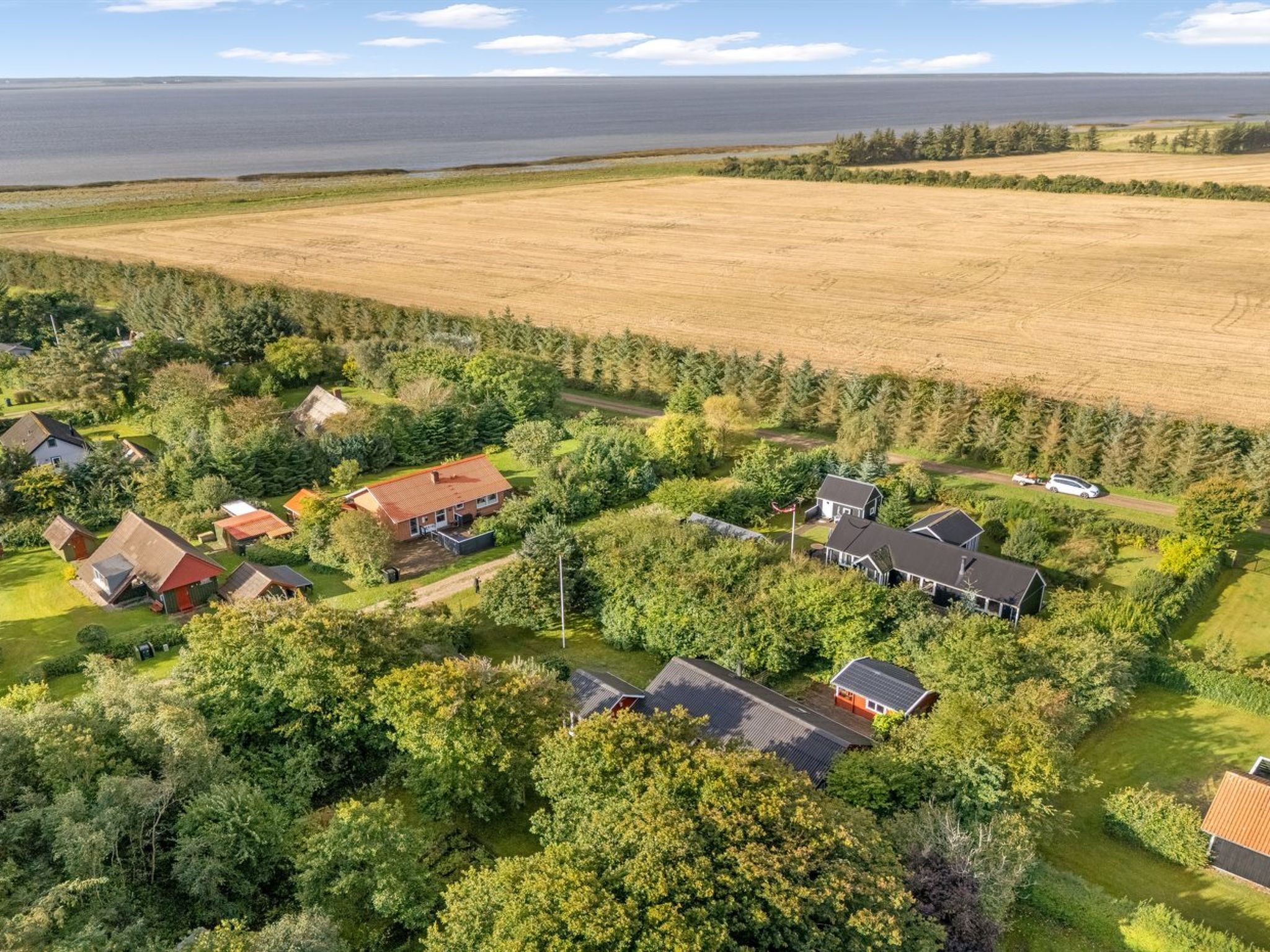 "Elea" - 450m to the fjord - Buiten