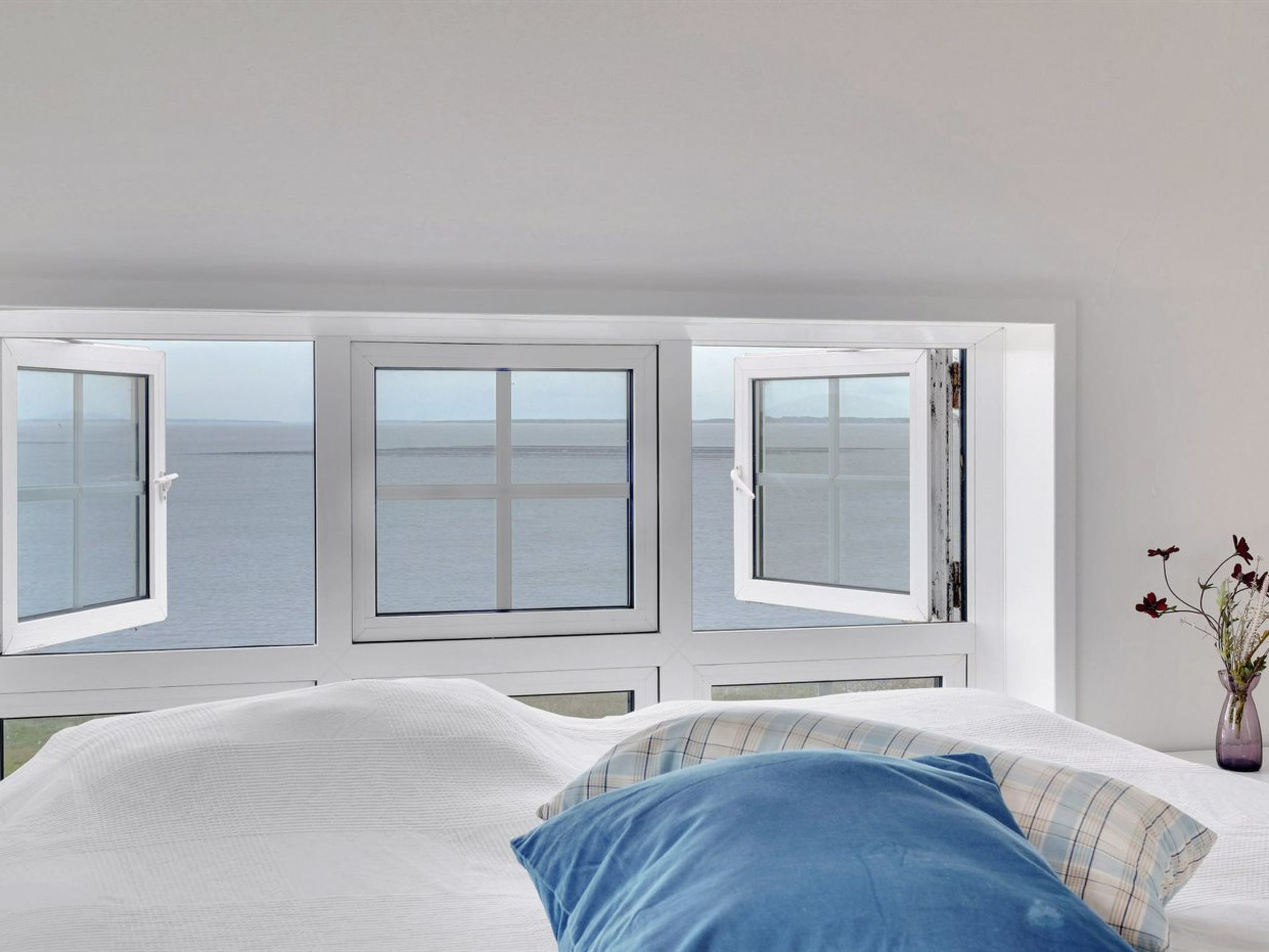 "Thorge" - 75m to the fjord-Binnen