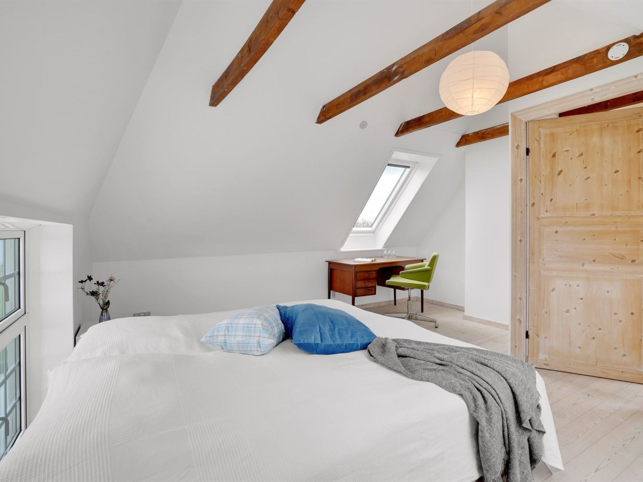 "Thorge" - 75m to the fjord-Binnen