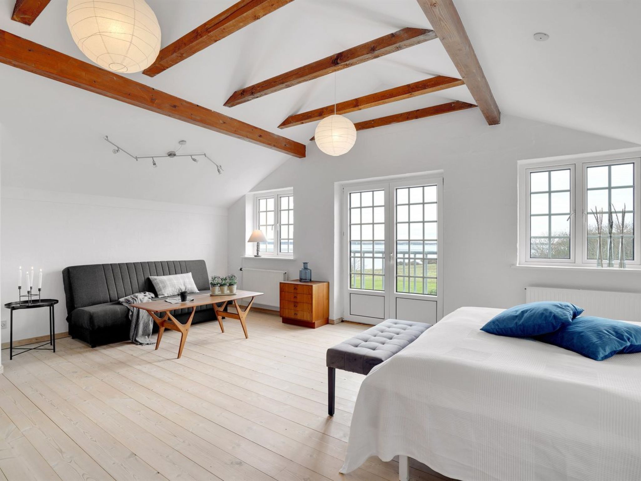 "Thorge" - 75m to the fjord-Binnen