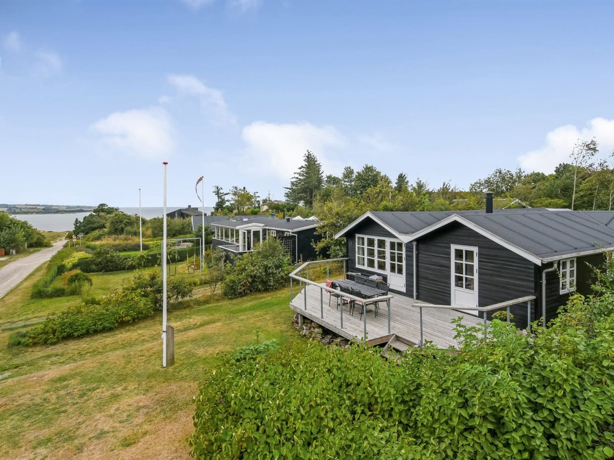 "Engelbertine" - 210m to the fjord-Buiten