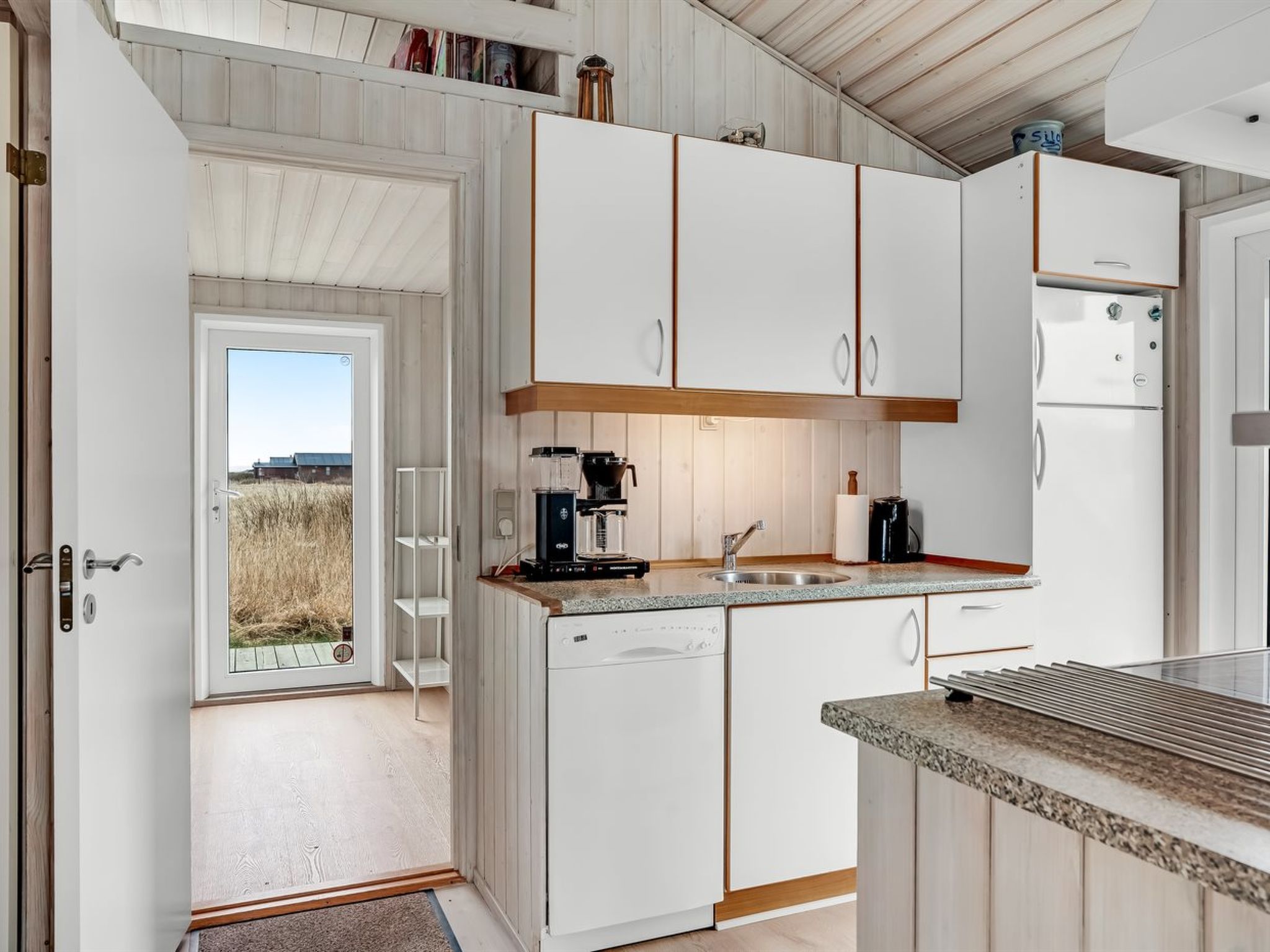 "Galmand" - 300m from the sea - Binnen