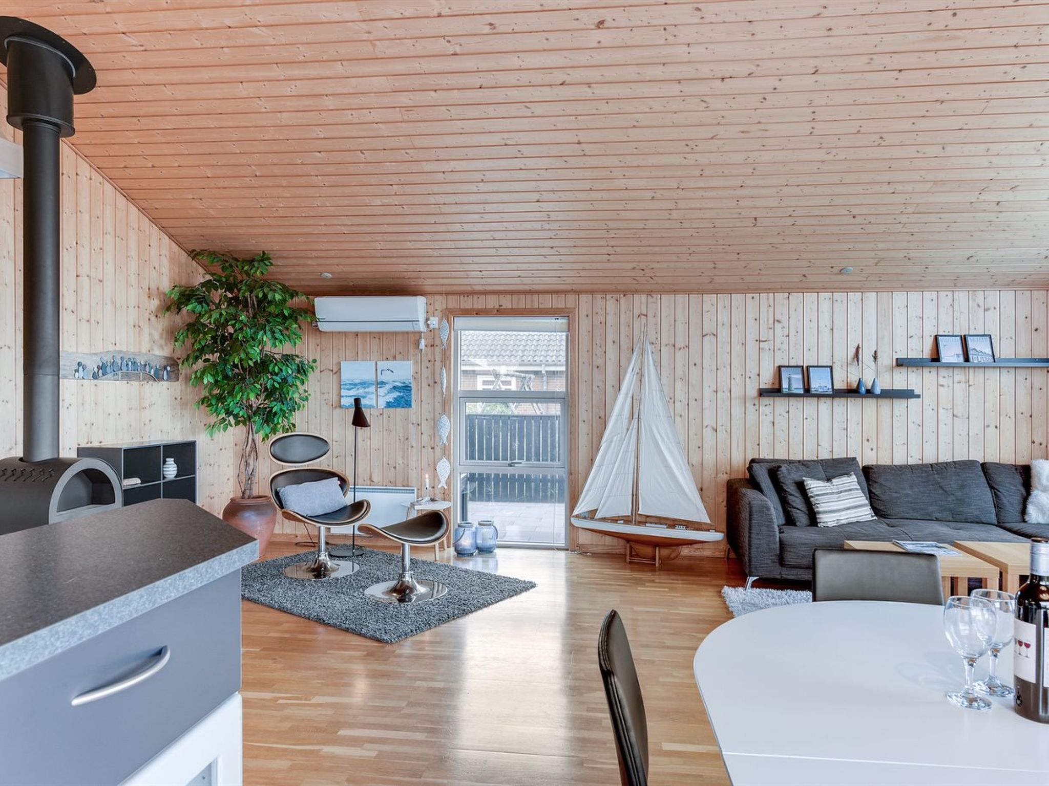 "Arni" - 150m from the sea - Binnen