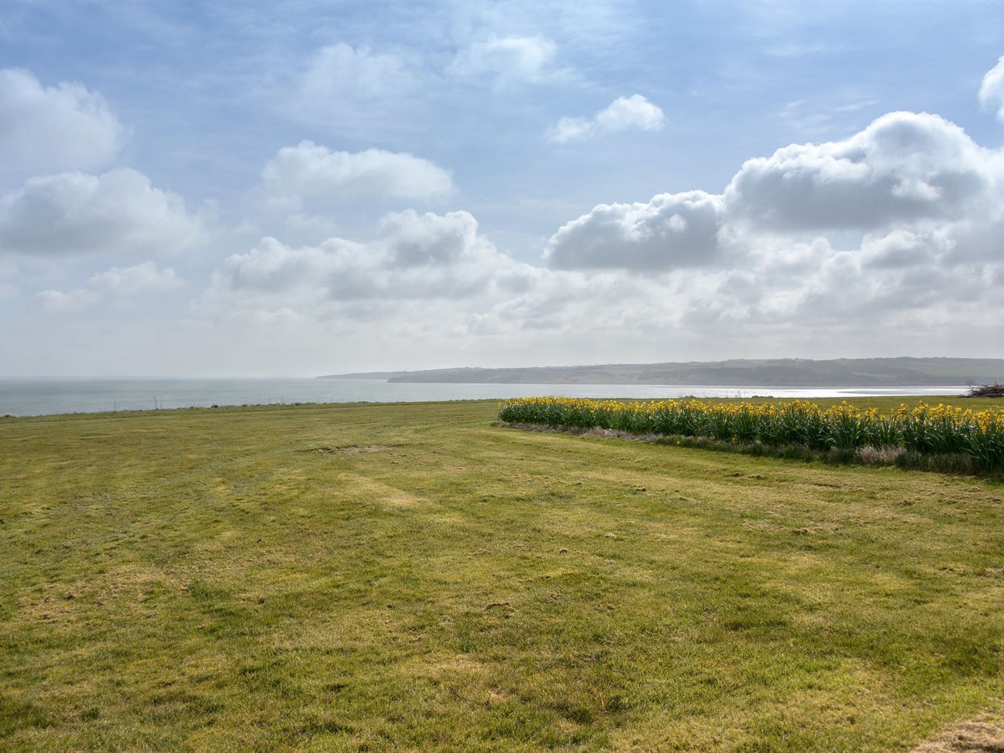 "Rajna" - 95m to the fjord - Buiten