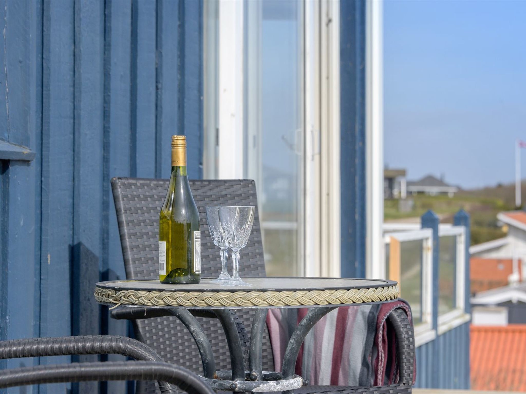 "Rajna" - 95m to the fjord-Buiten