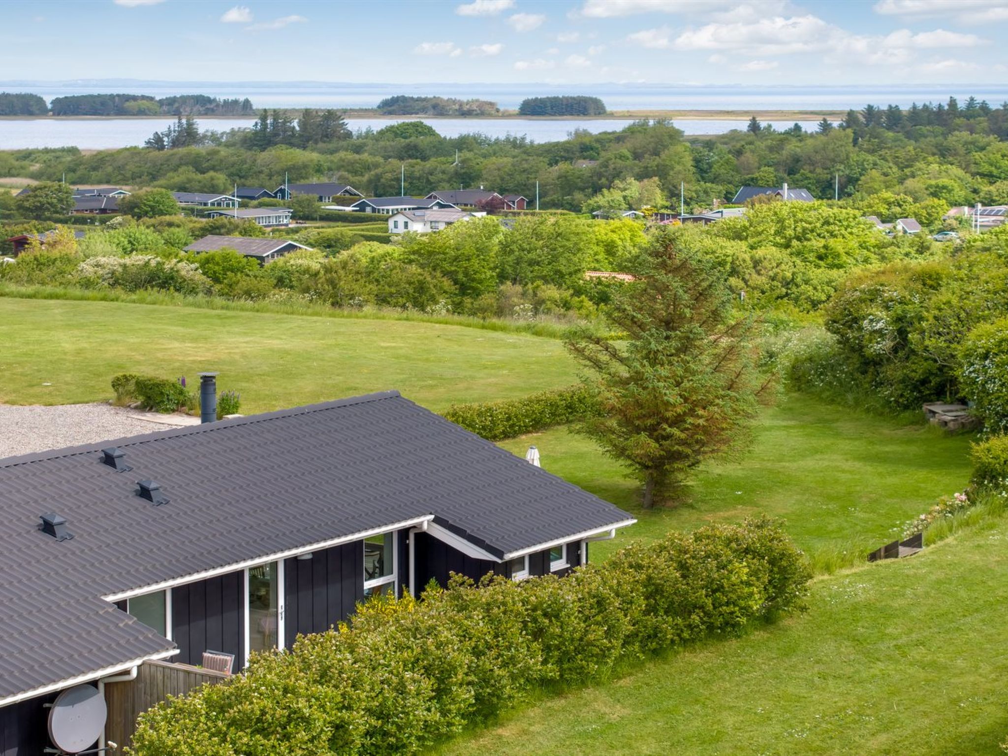 "Tanna" - 330m to the fjord - Buiten