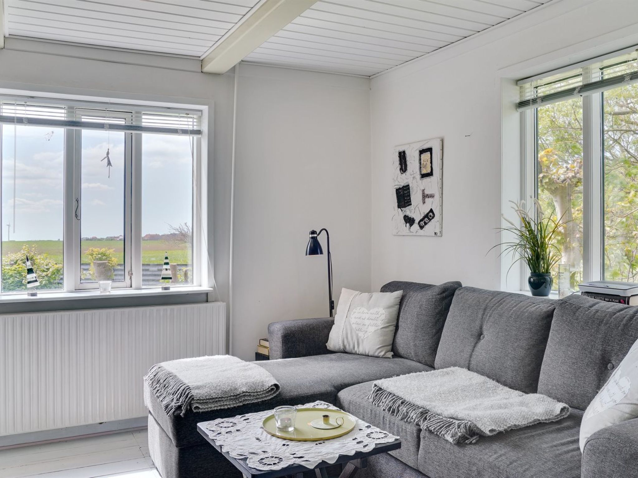 "Nevis" - 1.5km from the sea-Binnen