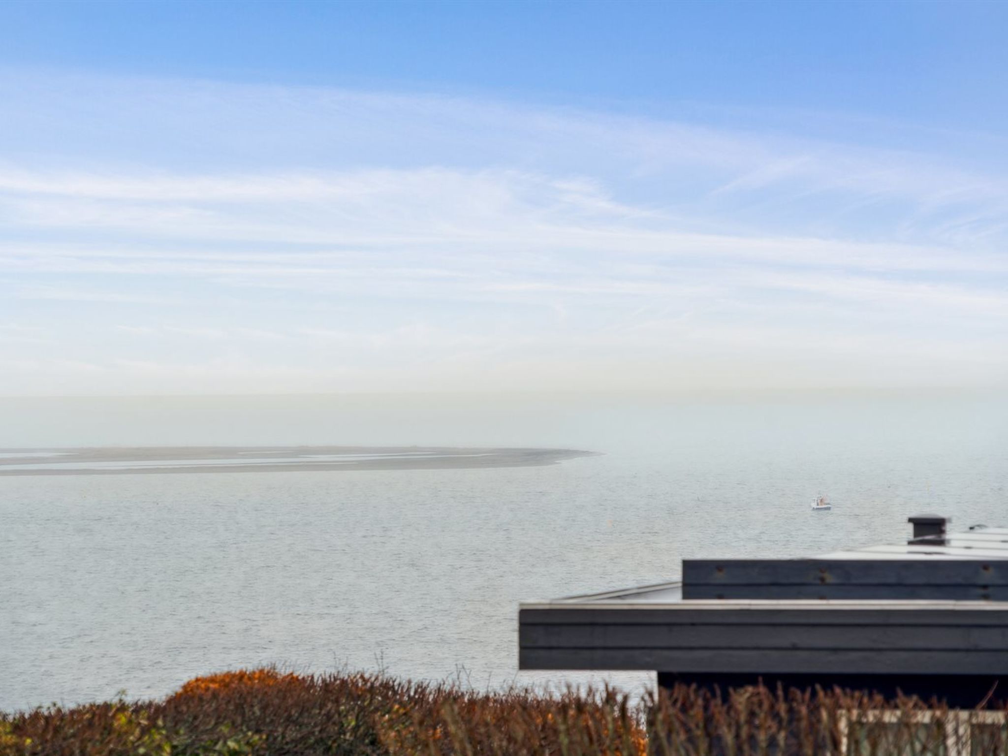 "Ormar" - 100m to the fjord - Buiten