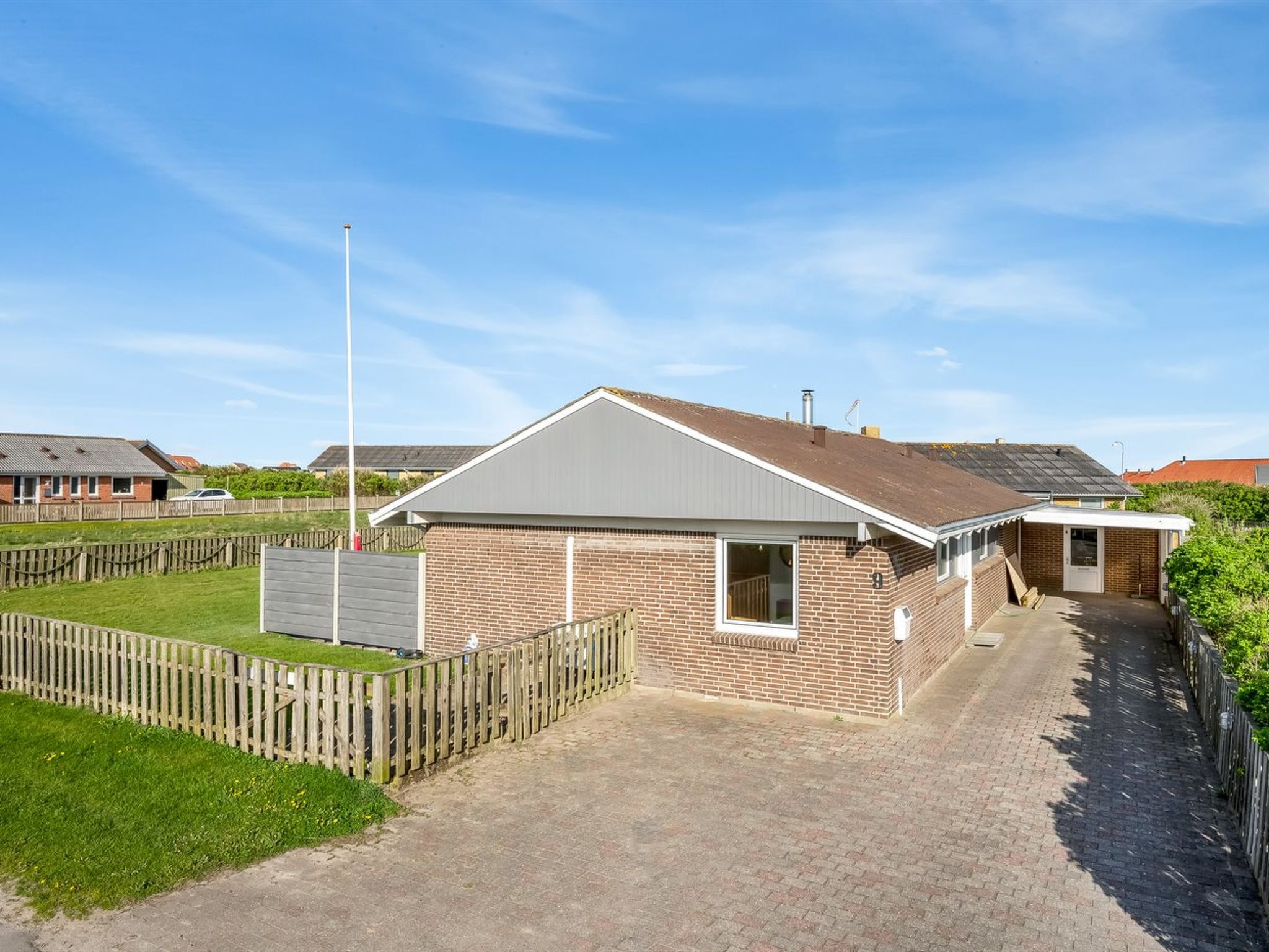 "Mads" - 400m from the sea - Buiten