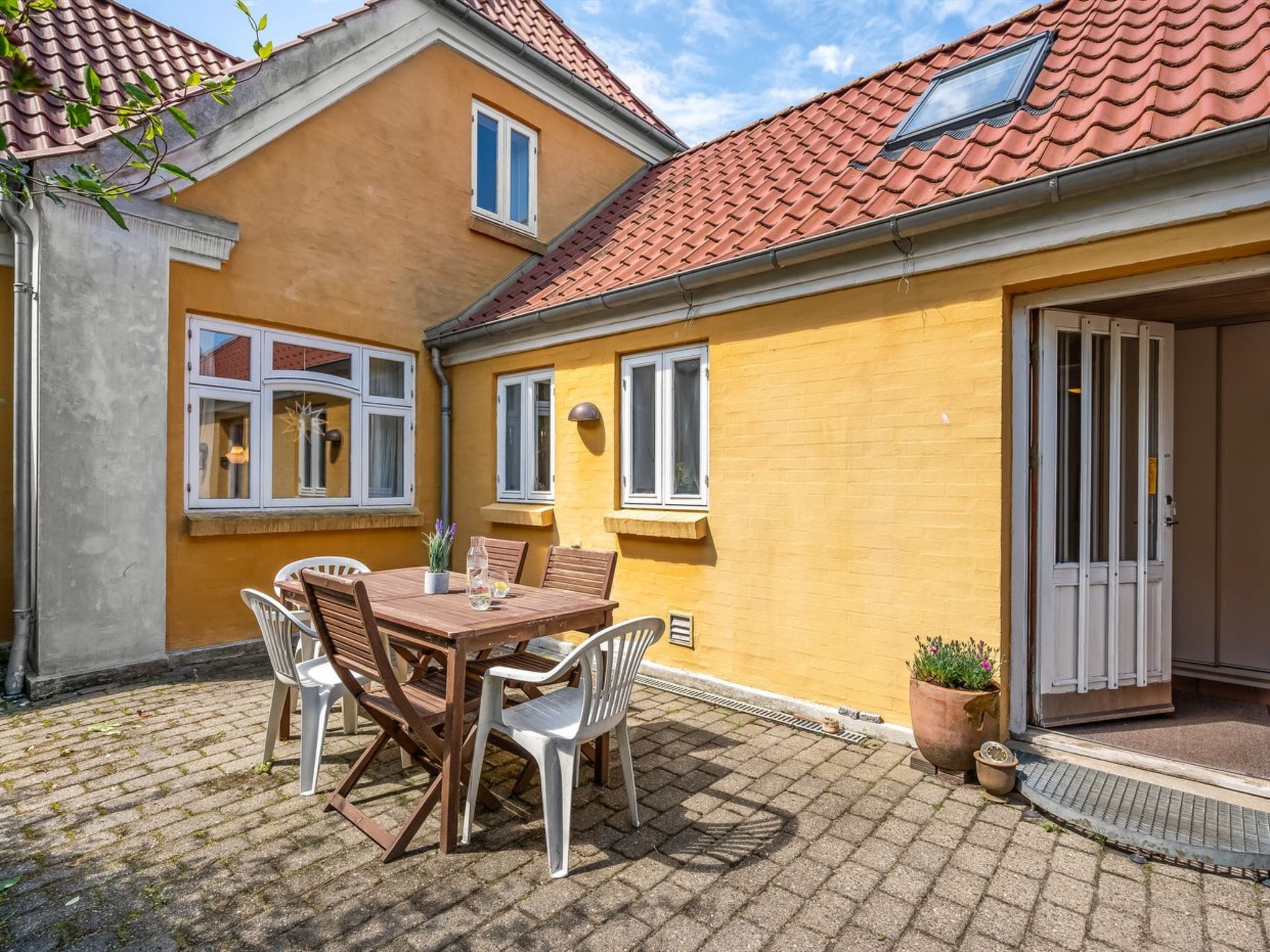 "Kajsa" - 6km from the sea-Draußen
