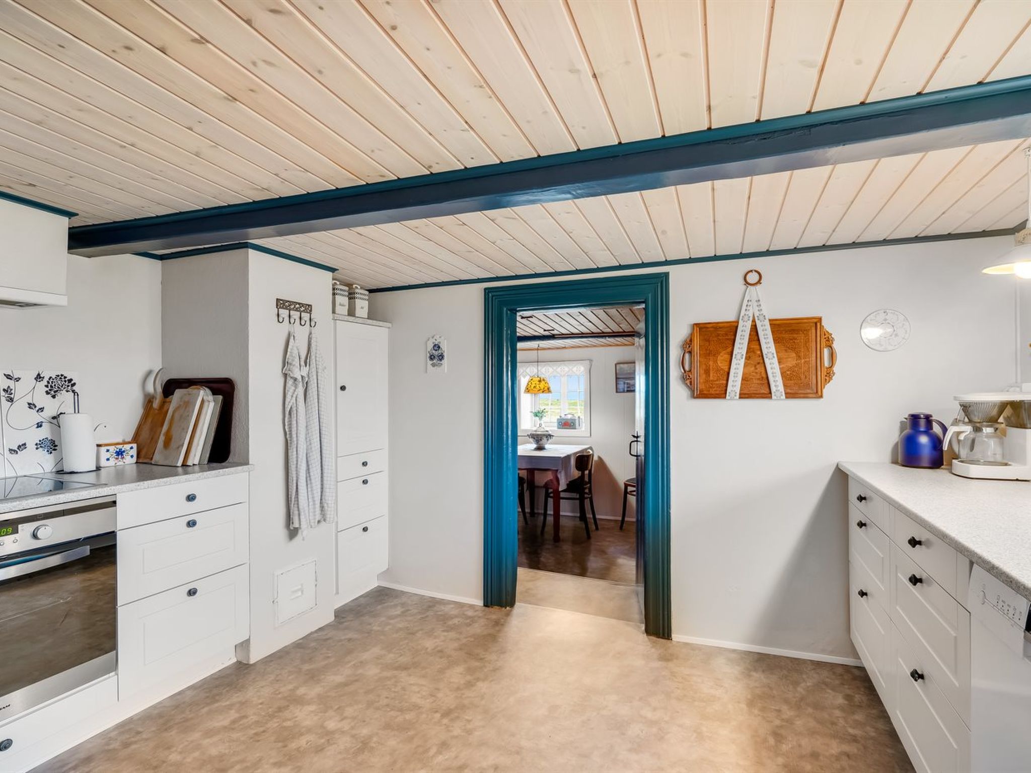 "Vili" - 100m from the sea - Binnen