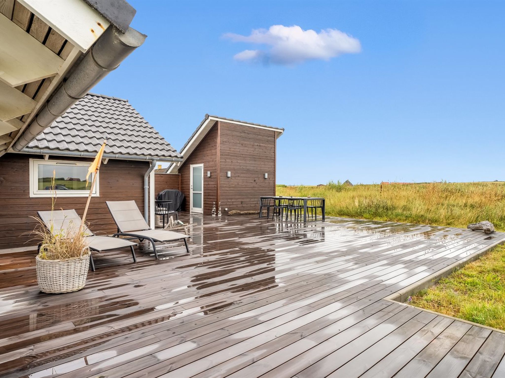 "Märta" - 250m from the sea - Draußen