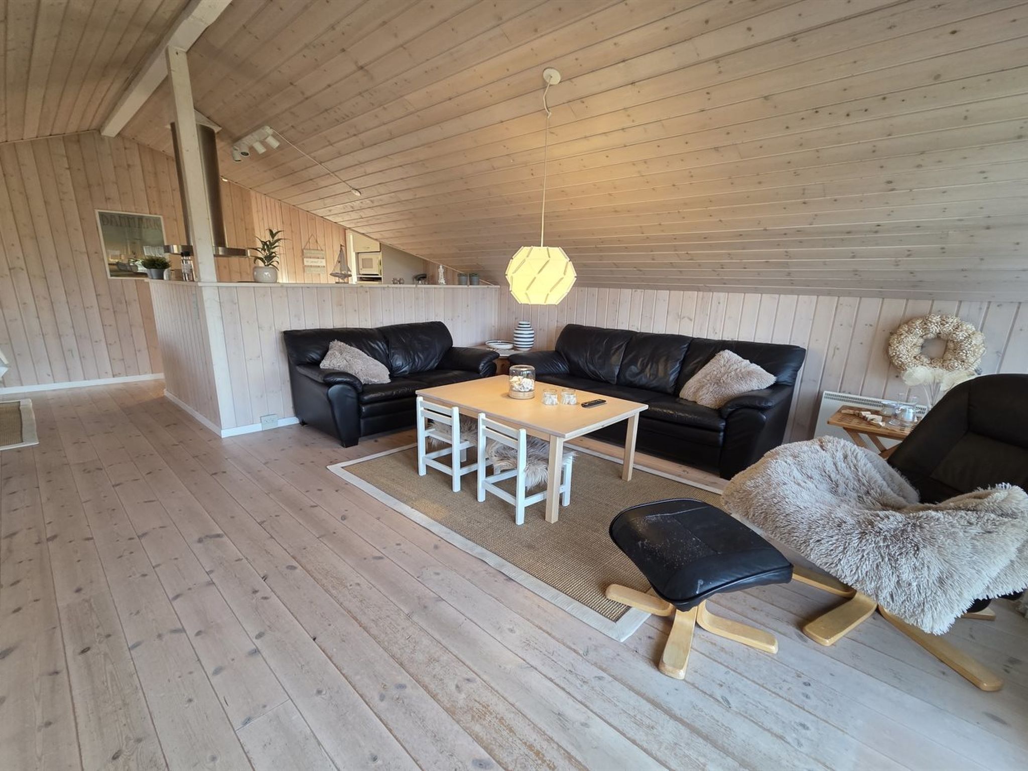 "Arold" - 600m to the fjord